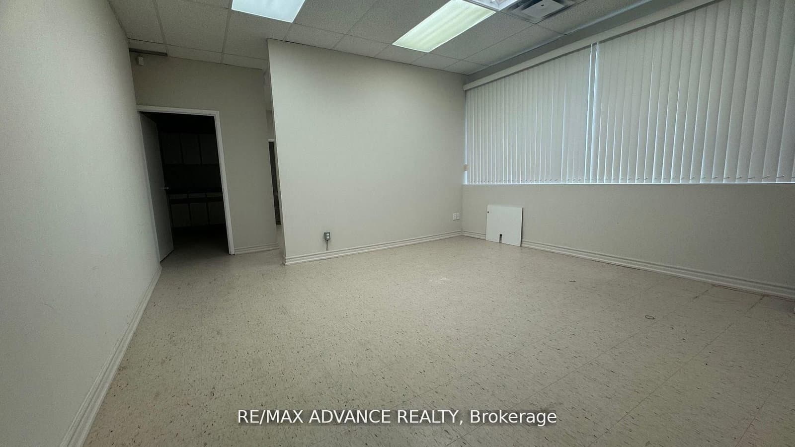 4245 Sheppard Avenue E, Unit Unit 6 - Image 5