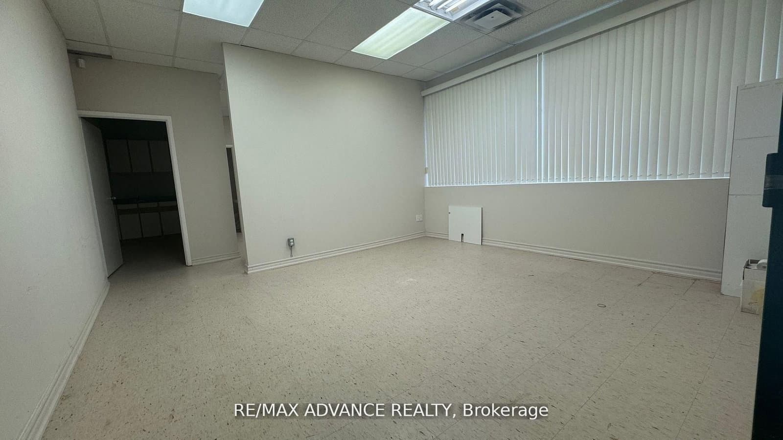 4245 Sheppard Avenue E, Unit Unit 6 - Image 6