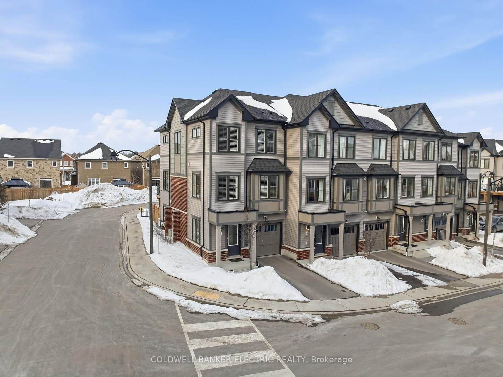 1 Loana Lane - Image 3