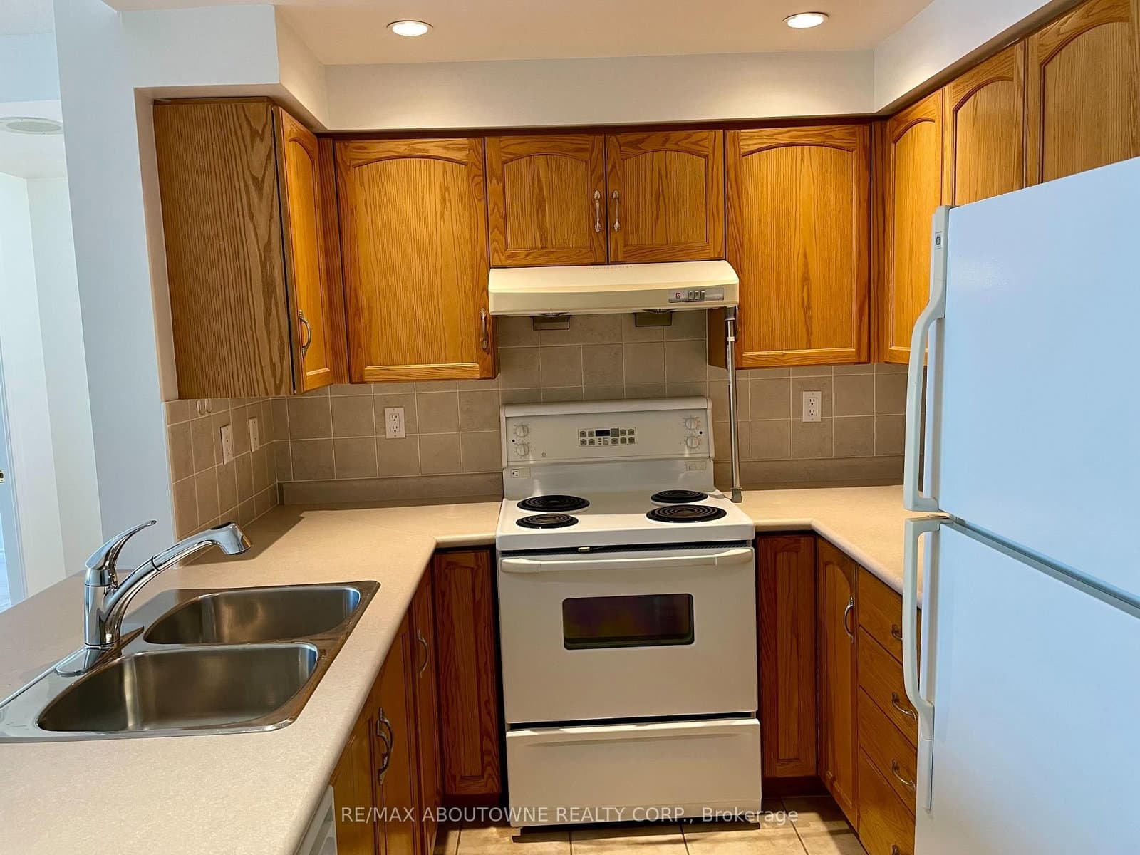 125 Omni Drive, Unit PH39 - Image 4