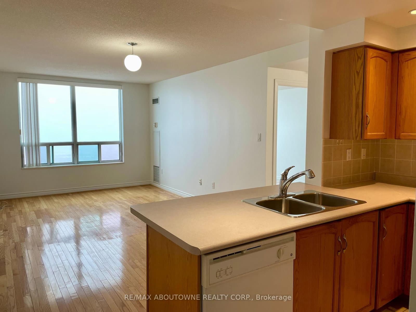 125 Omni Drive, Unit PH39 - Image 5