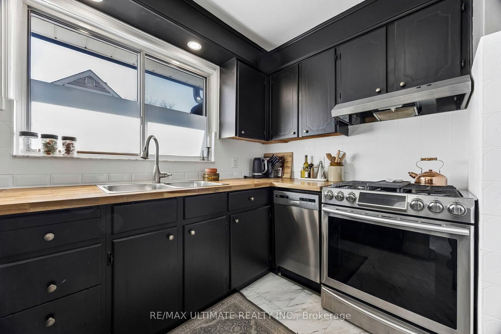 64 Hart Avenue - Image 3