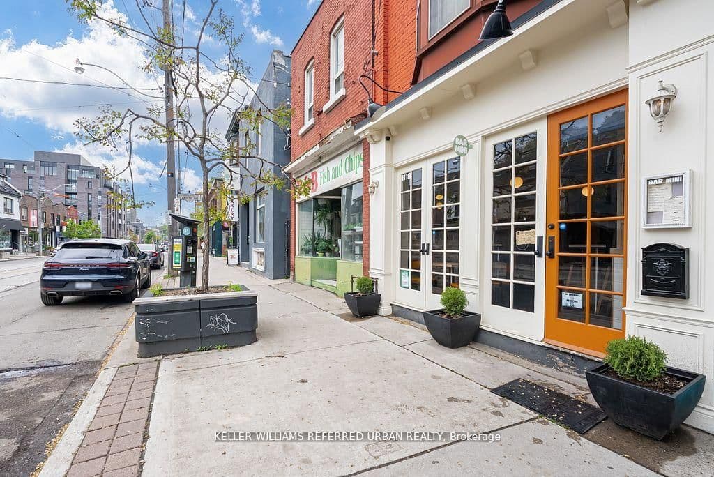 1118 E Queen Street E - Image 3