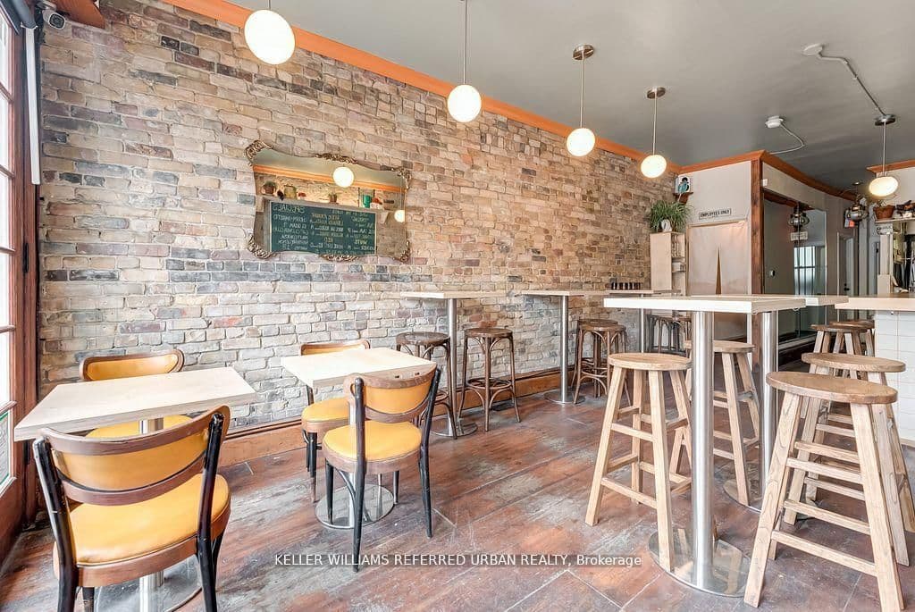 1118 E Queen Street E - Image 6