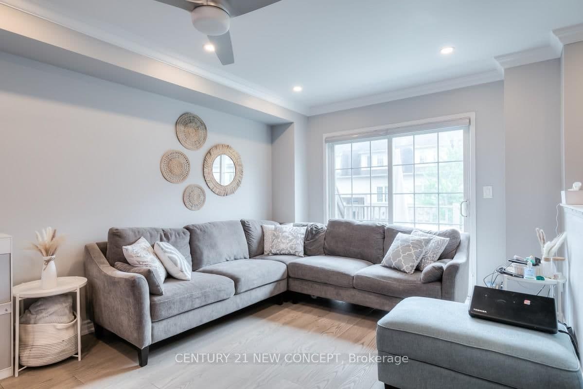 735 Sheppard Avenue, Unit 33 - Image 4