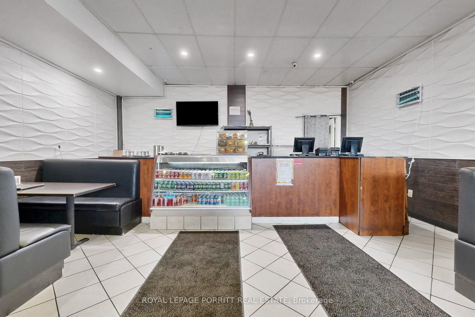 2633 Eglinton Avenue E - Image 6