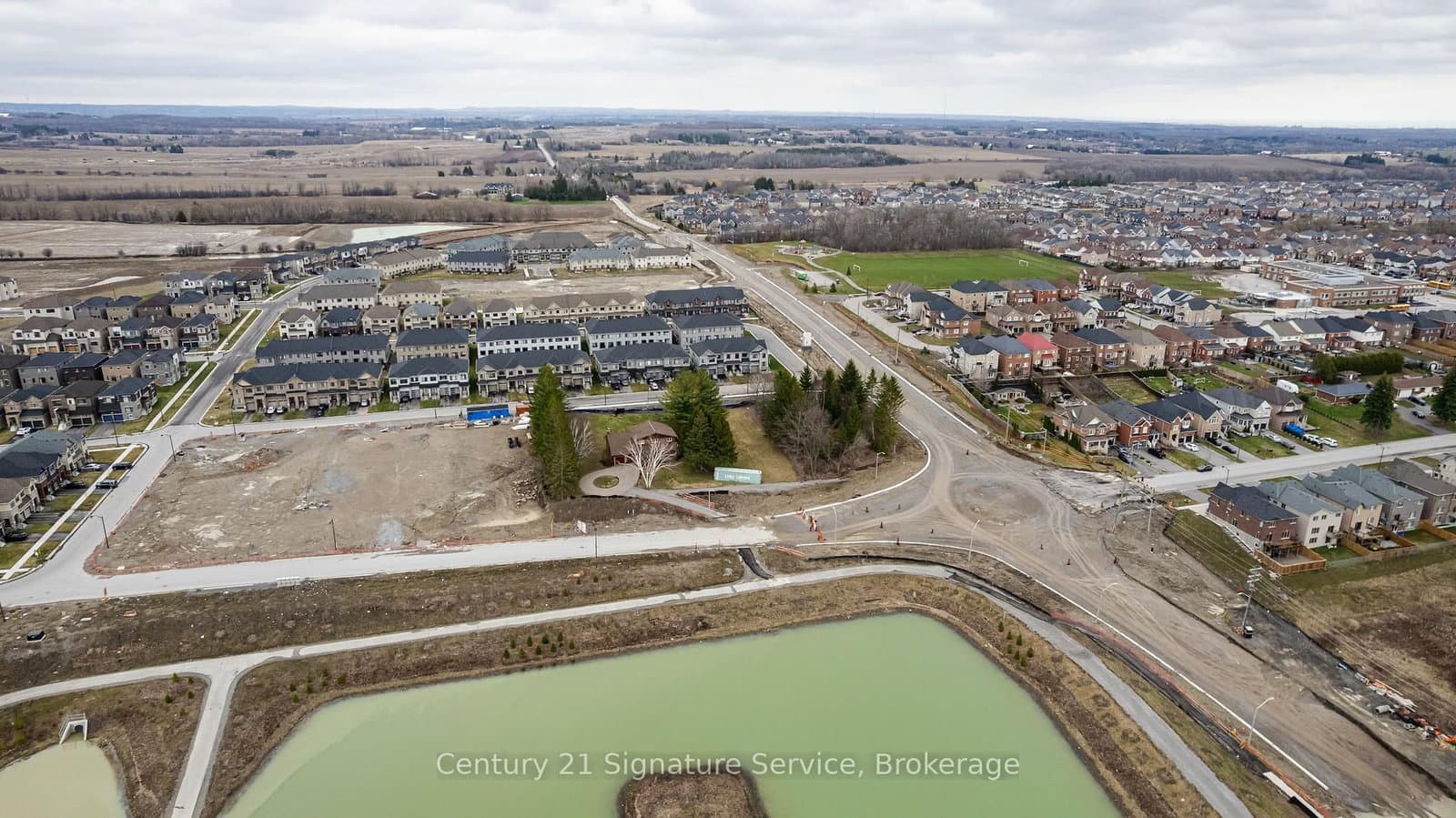 2045 Grandview Street N - Image 2