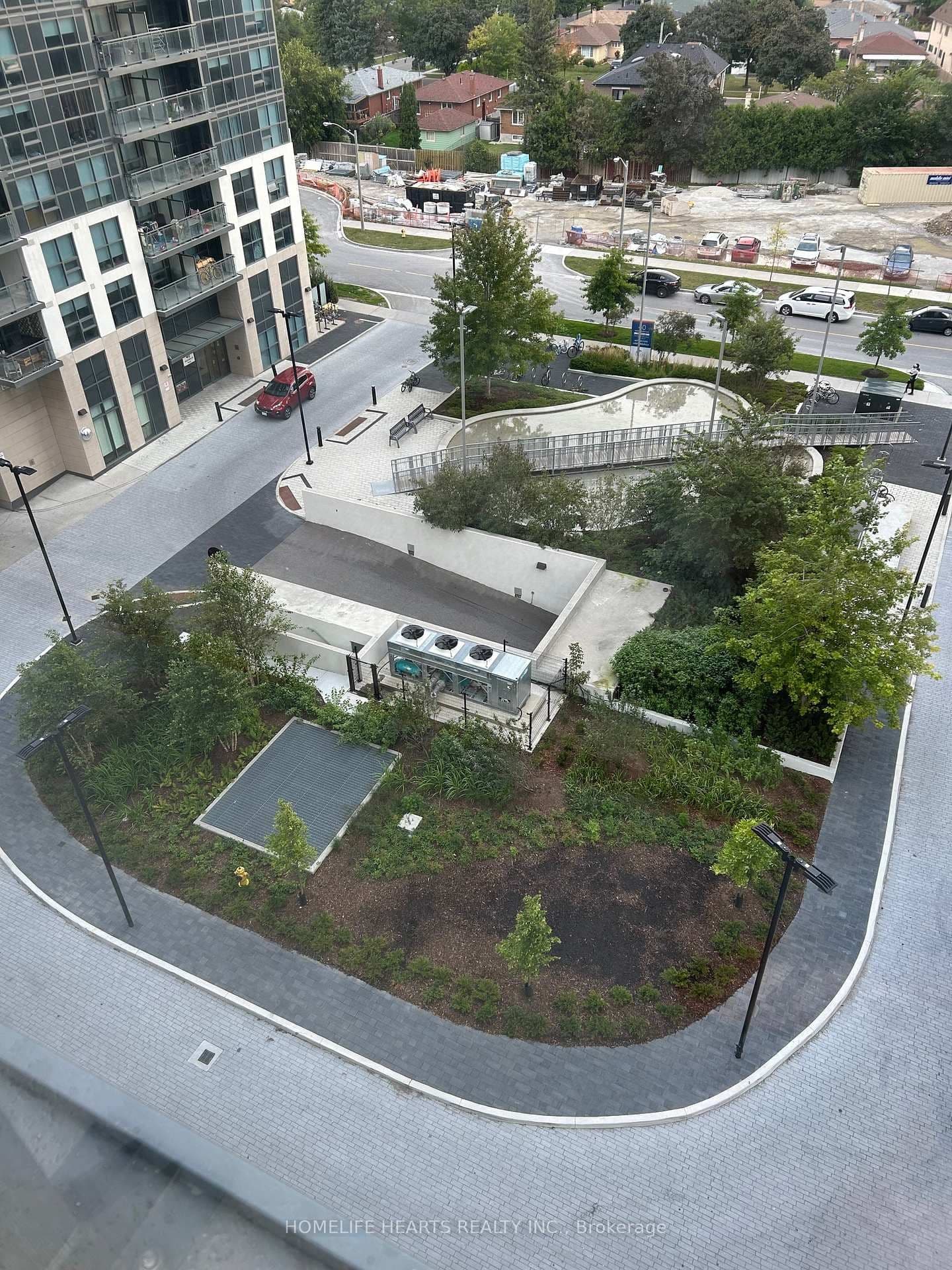 20 Meadowglen Place E, Unit 822 - Image 4