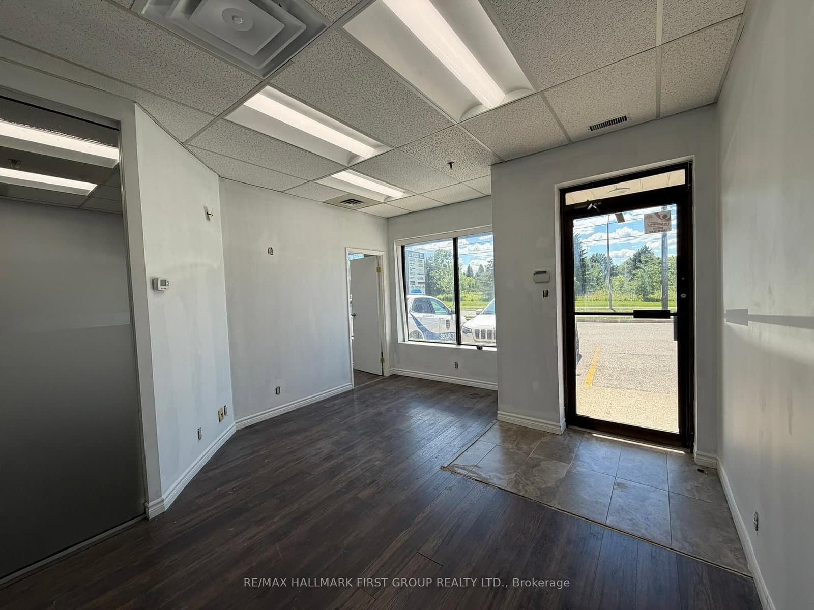 487 Westney Road S, Unit #9 - Image 1