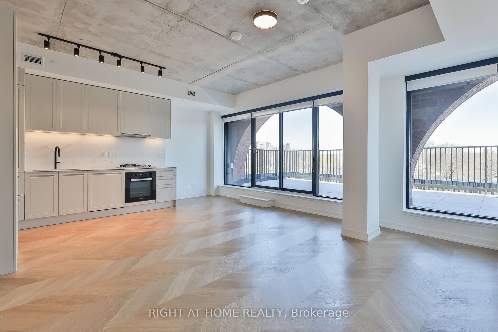 761 Queen Street E, Unit 602 - Image 3