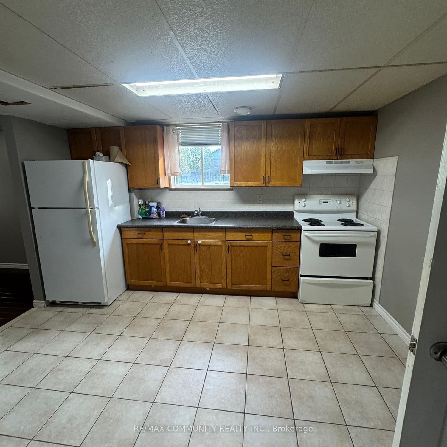 108 Ontario Street - Image 2