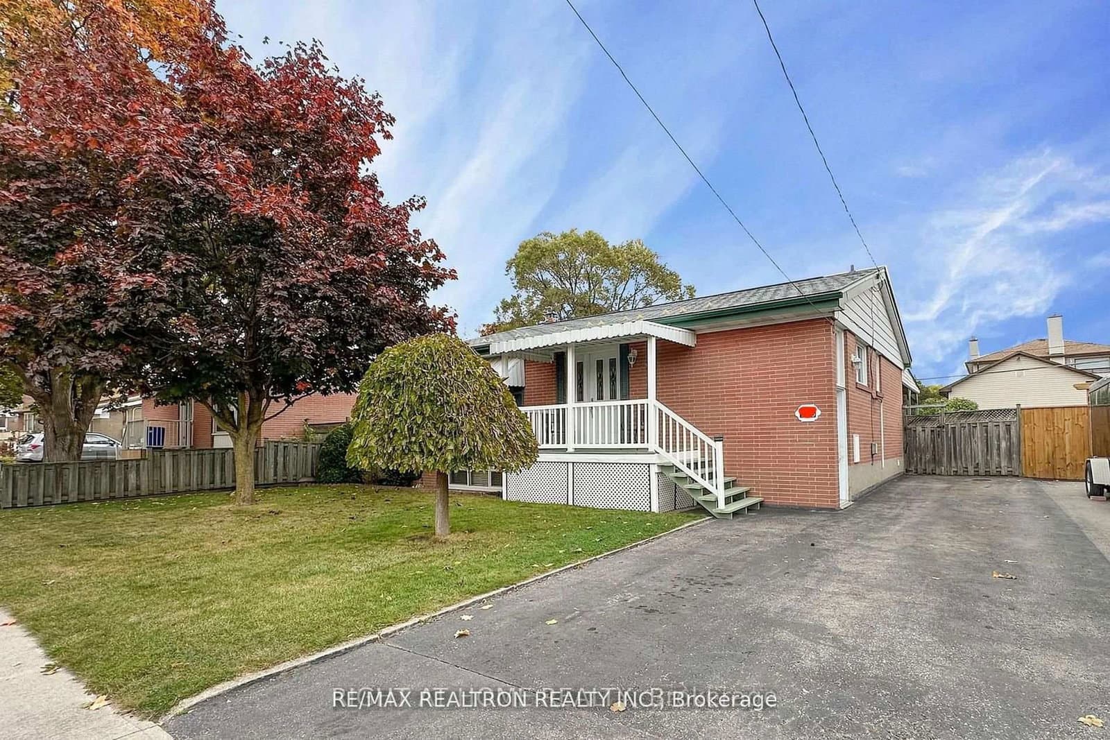 923 Bayview Avenue, Unit Basement - Image 2