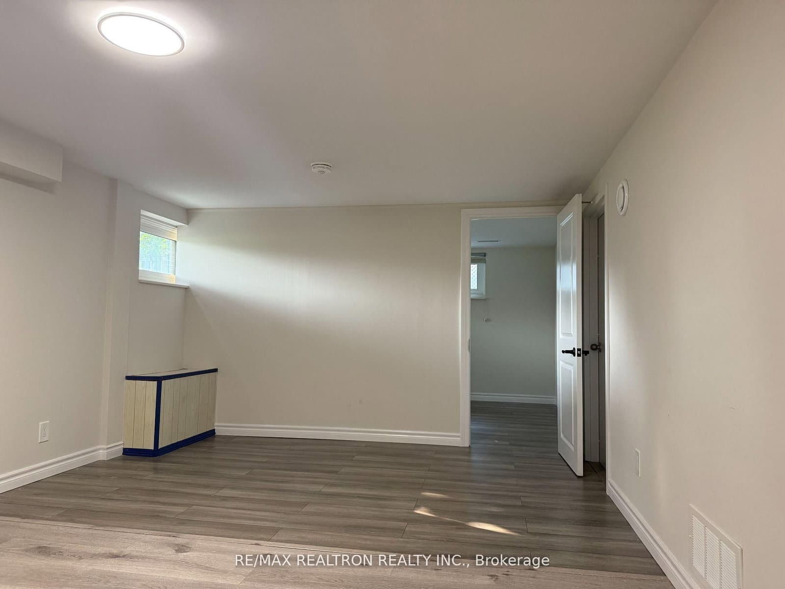 923 Bayview Avenue, Unit Basement - Image 3