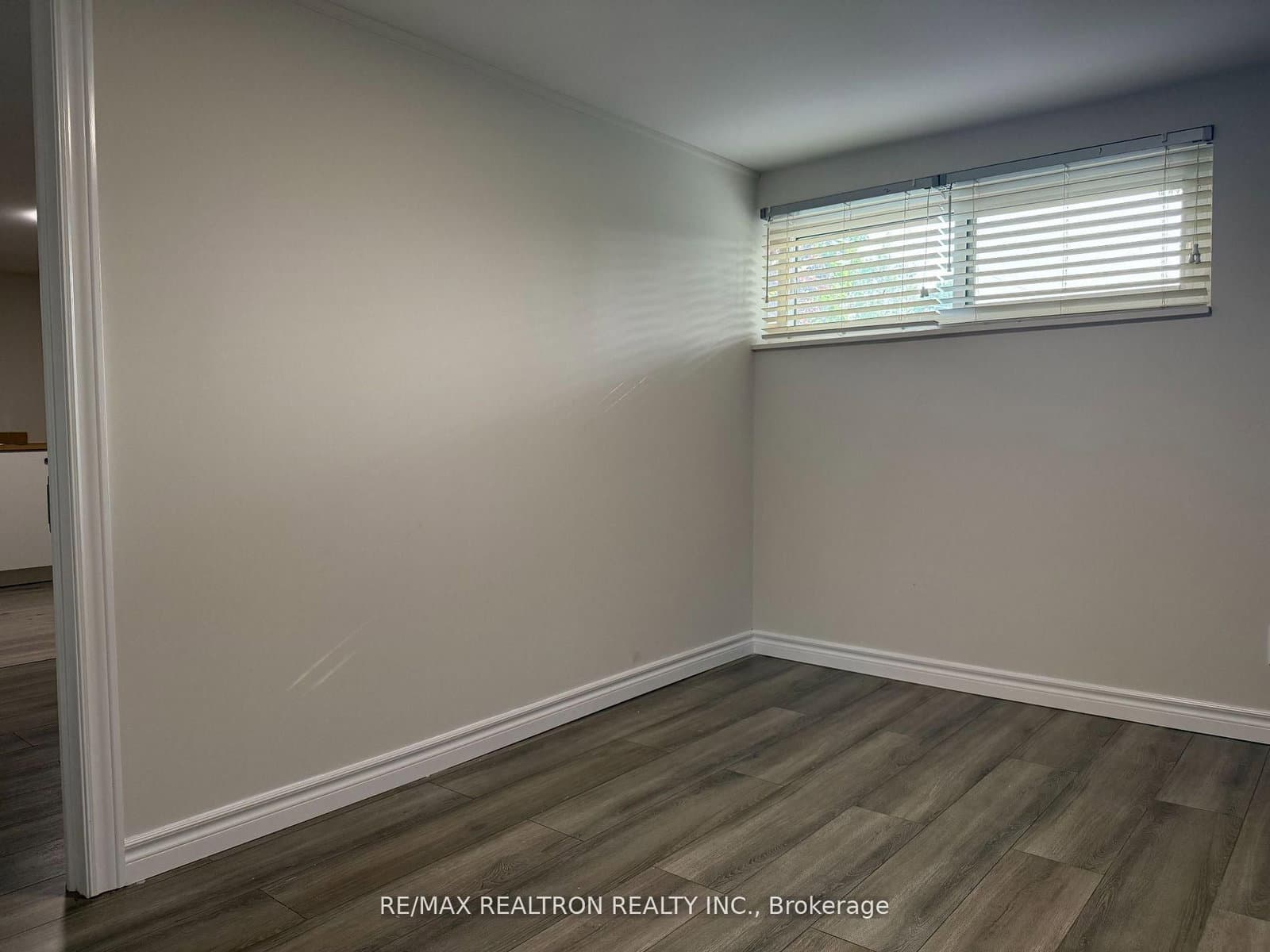 923 Bayview Avenue, Unit Basement - Image 5