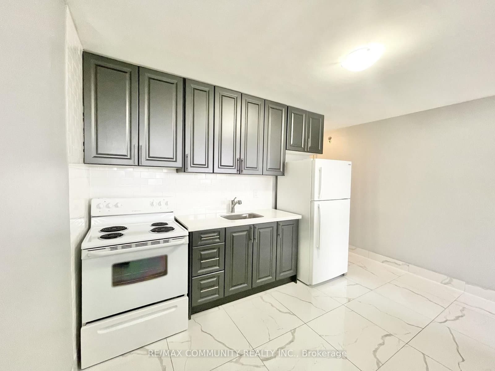 2624 Eglinton Avenue E, Unit 2 - Image 2