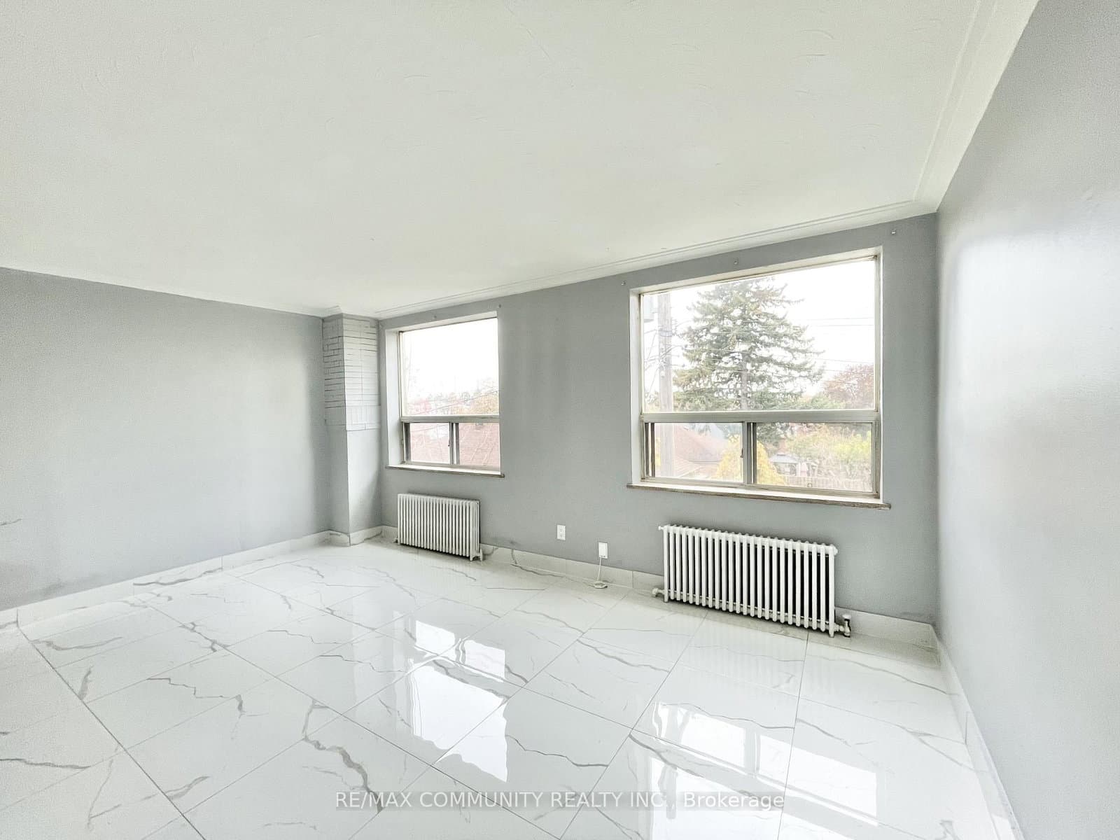 2624 Eglinton Avenue E, Unit 2 - Image 4