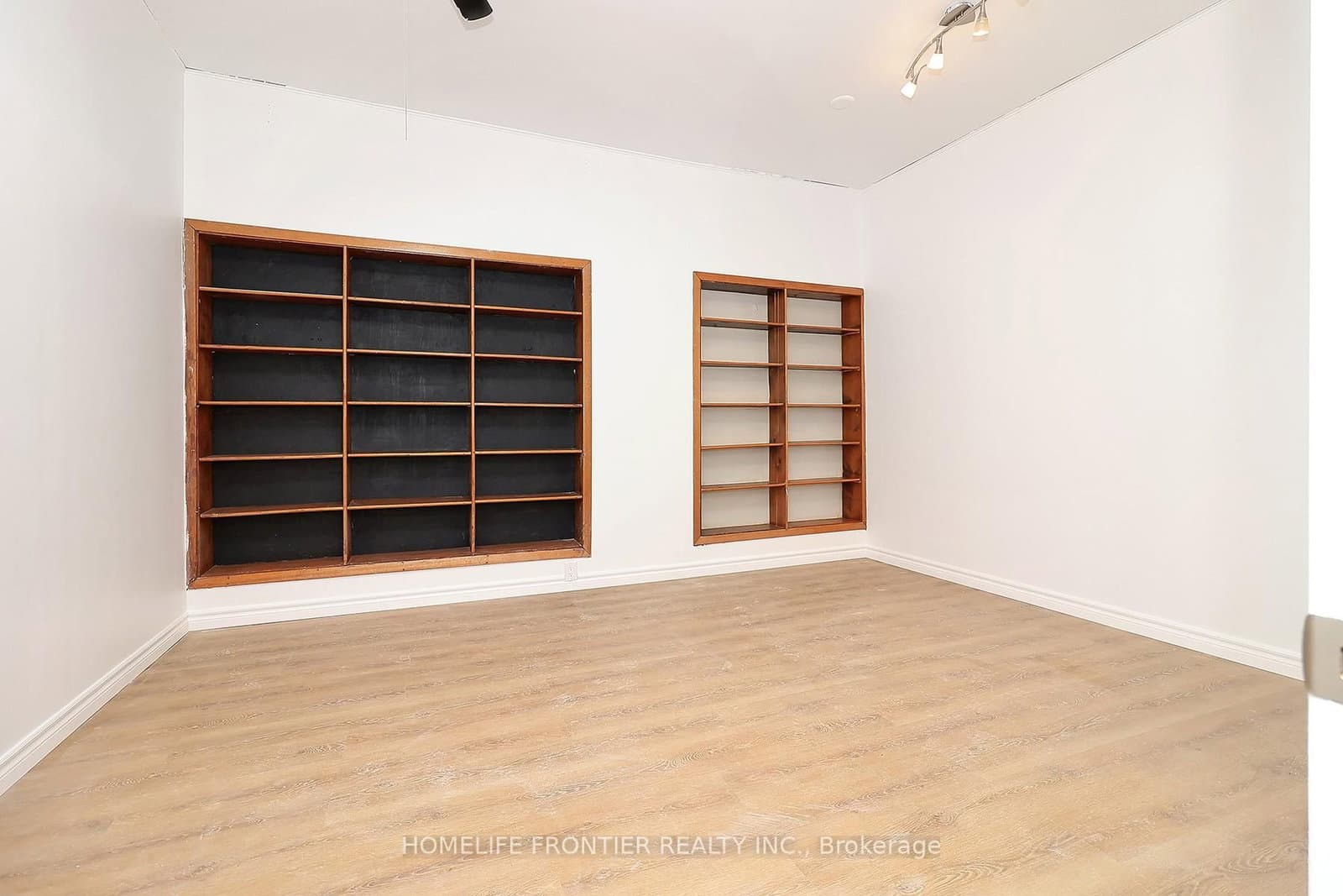 2354 Danforth Avenue - Image 5
