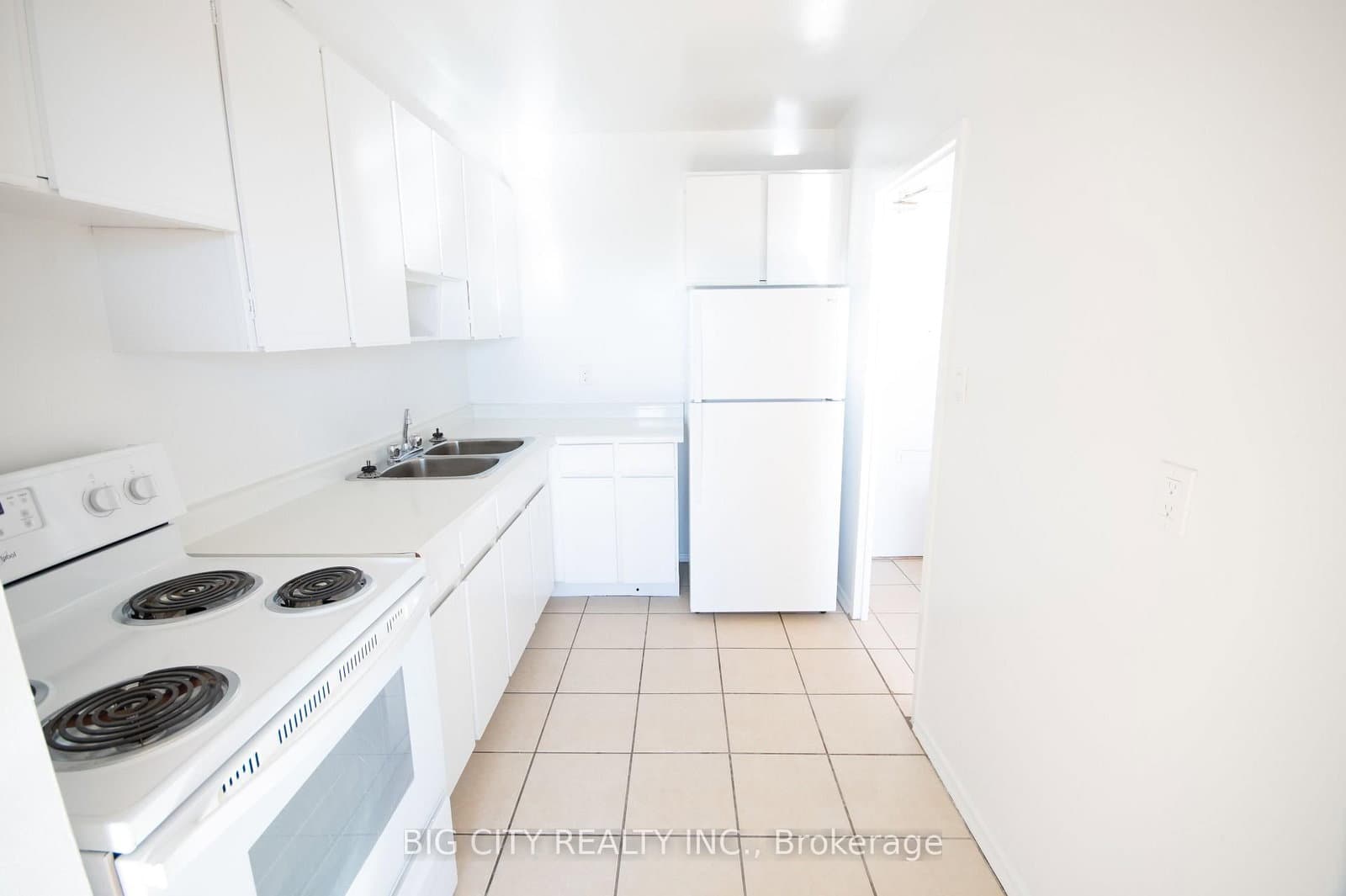 50 Cambridge Avenue, Unit 22 - Image 4