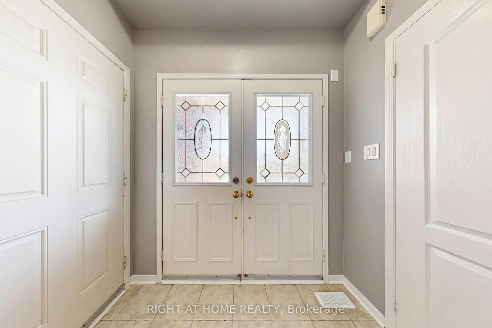 648 Blackwood Boulevard - Image 4