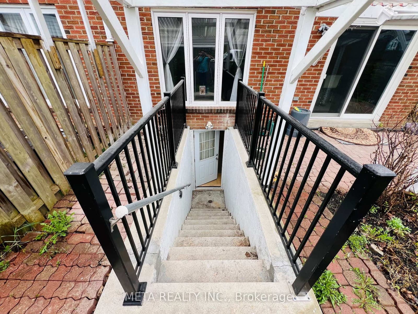 1909 Poppy Lane, Unit Bsmt - Image 2