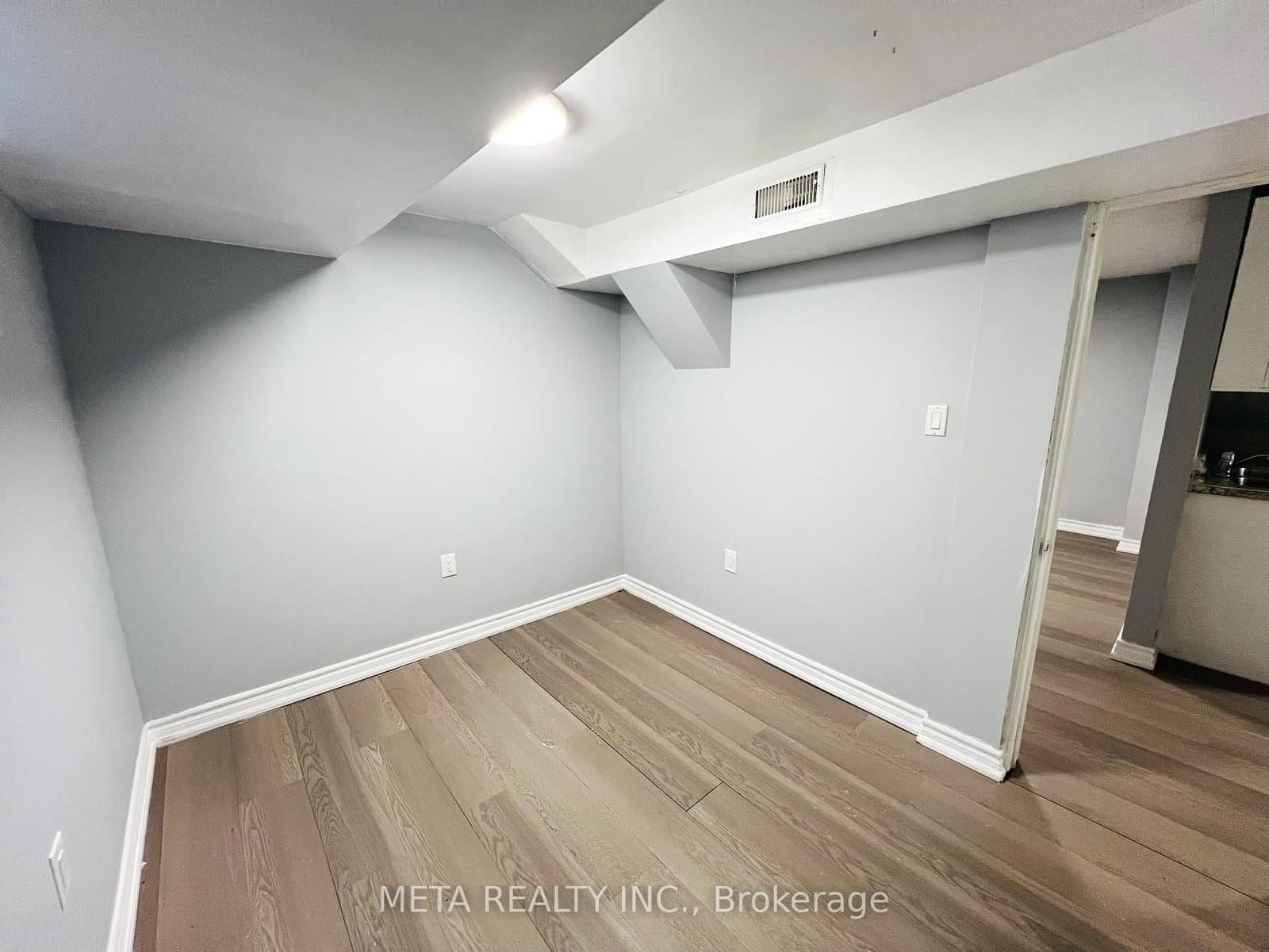 1909 Poppy Lane, Unit Bsmt - Image 4