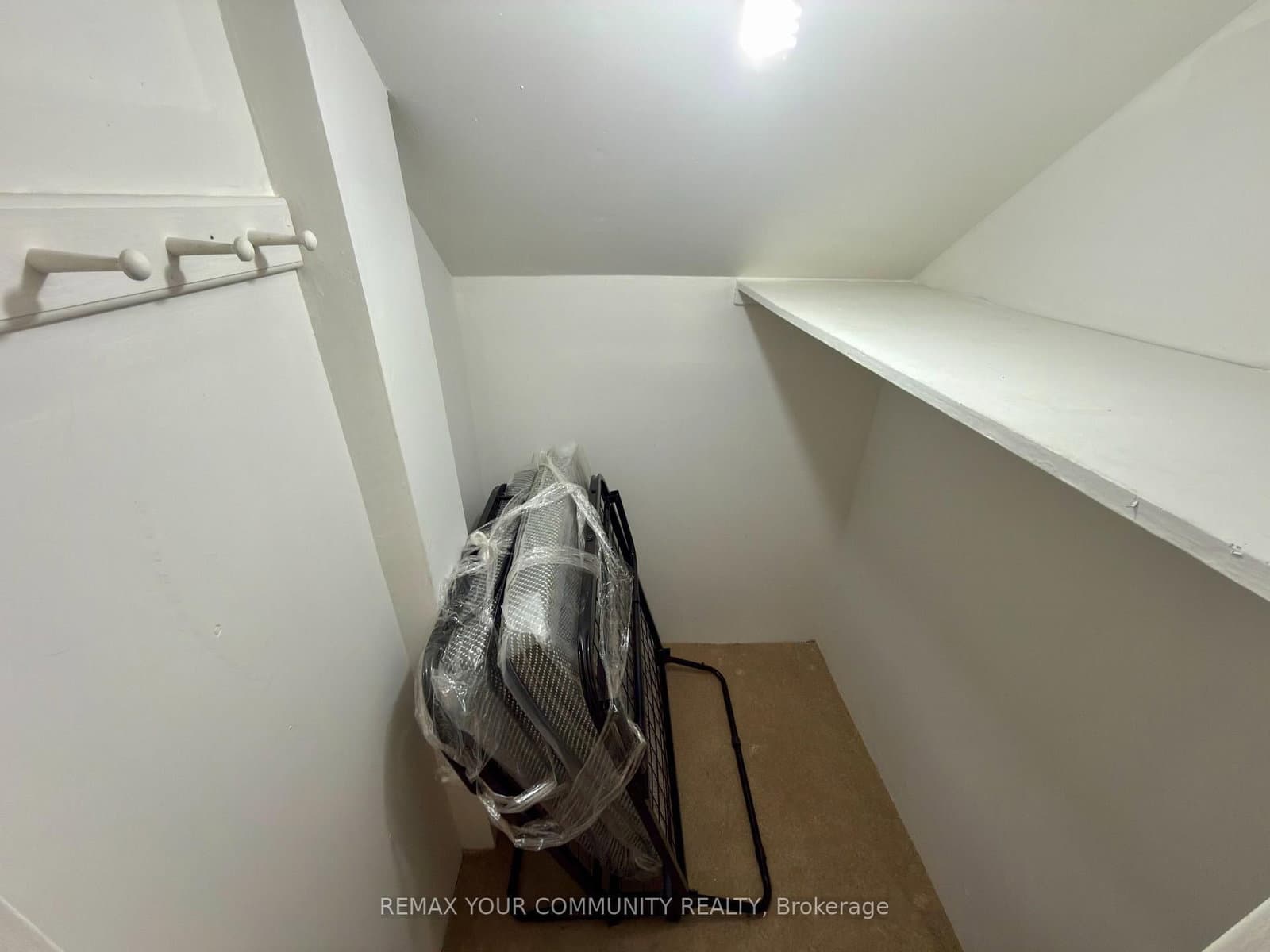 86 Lesmount Avenue, Unit Lower Room 2 - Image 4