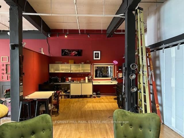 9 Davies Avenue, Unit 303 - Image 2