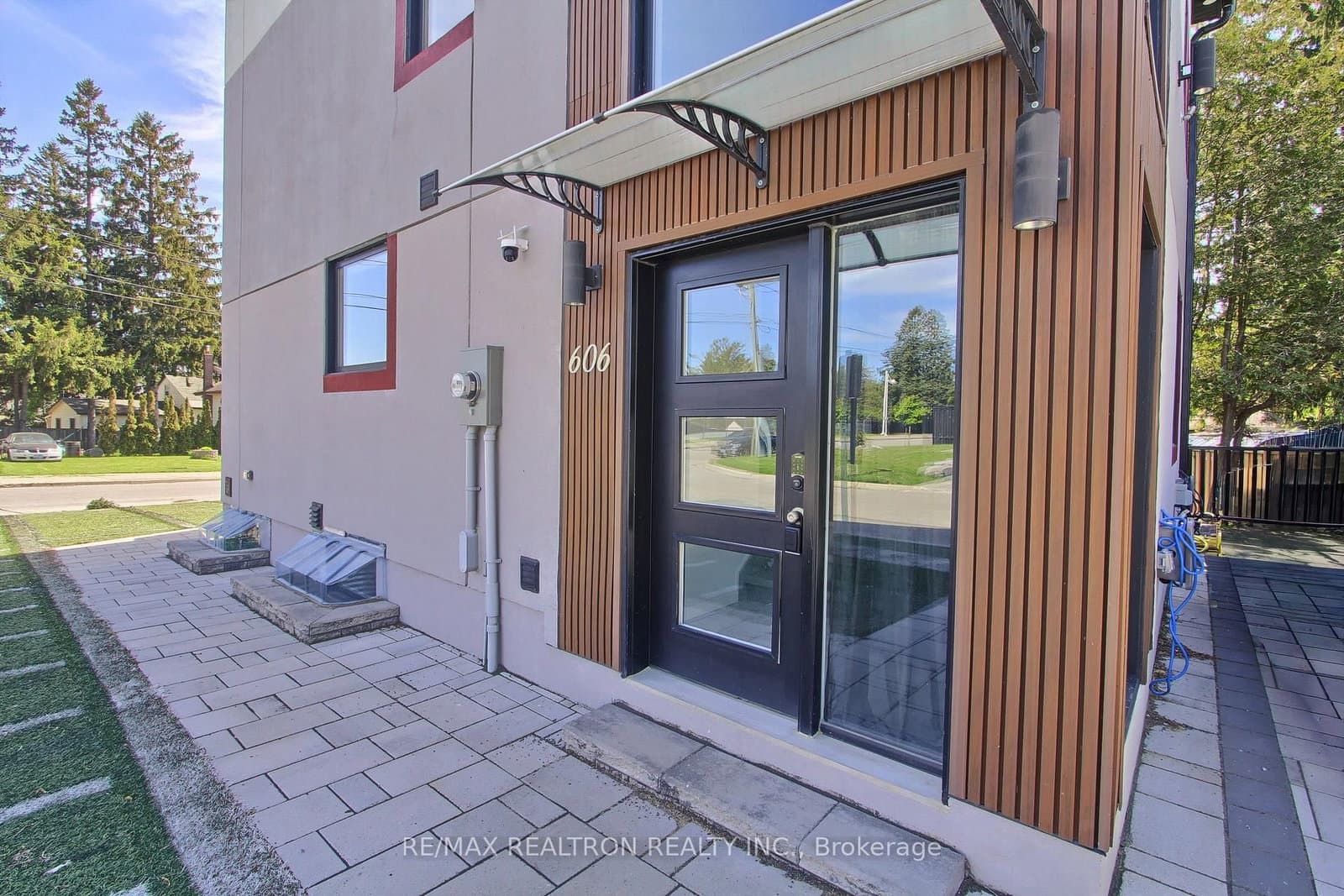 606 Annland Street - Image 6