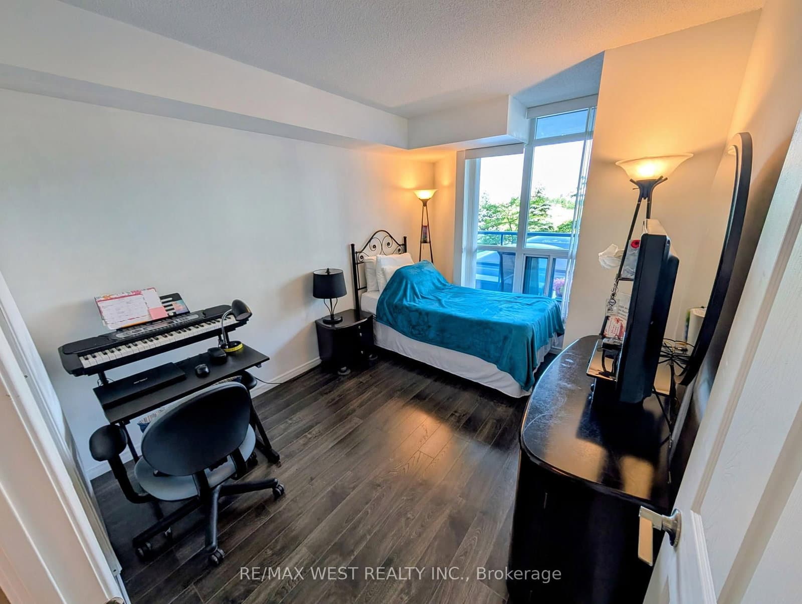 340 Watson Street W, Unit 216 - Image 5