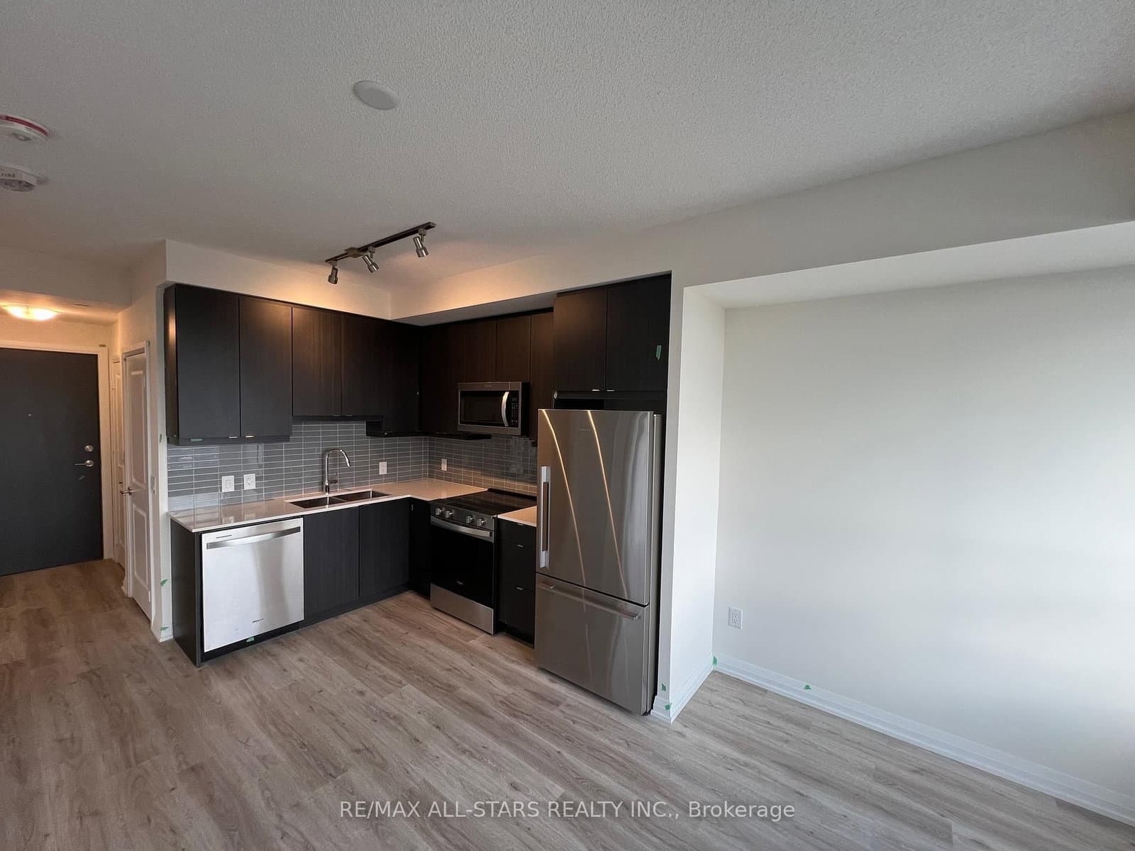 3270 Sheppard Avenue E, Unit 1430 - Image 4