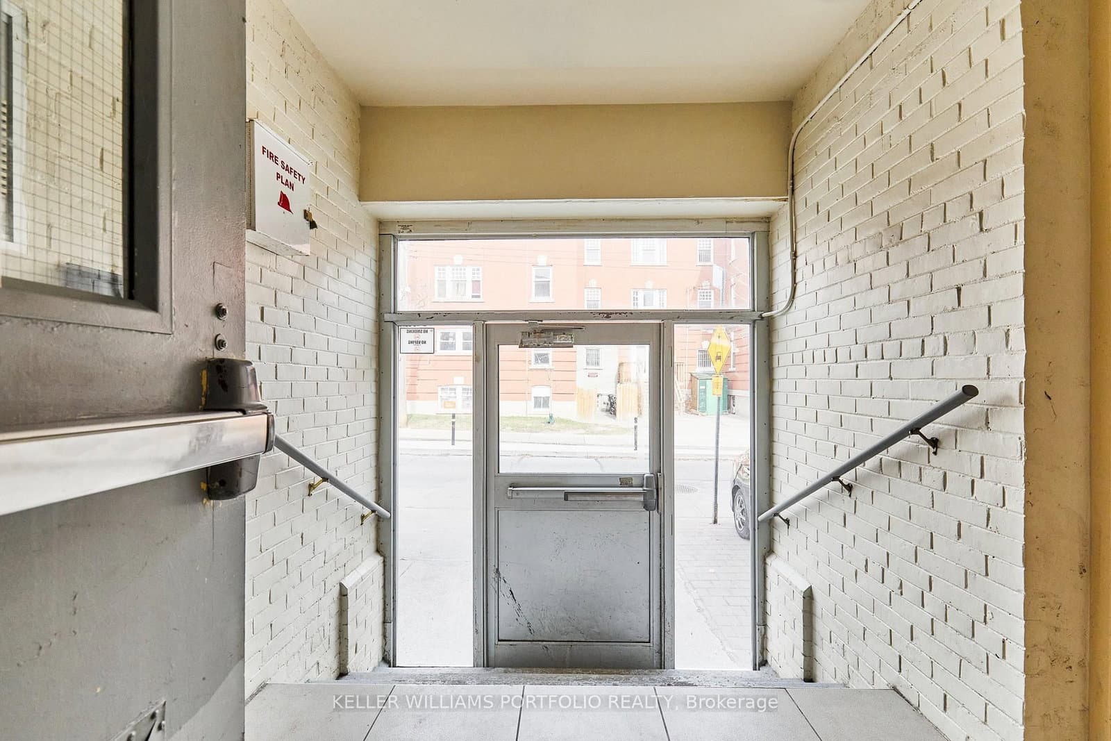1395 Gerrard Street E - Image 3