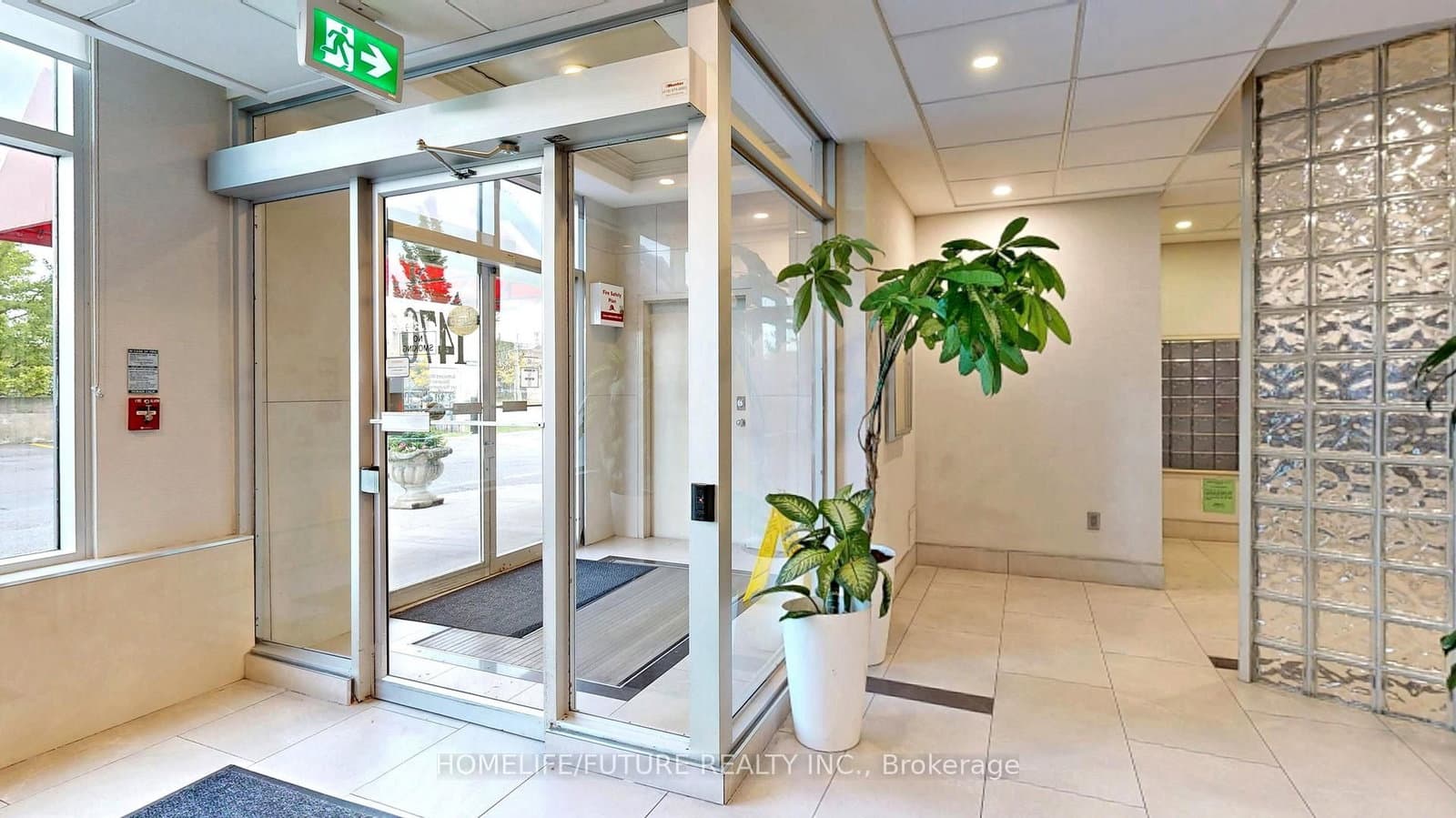 1470 Midland Avenue, Unit 1506 - Image 2