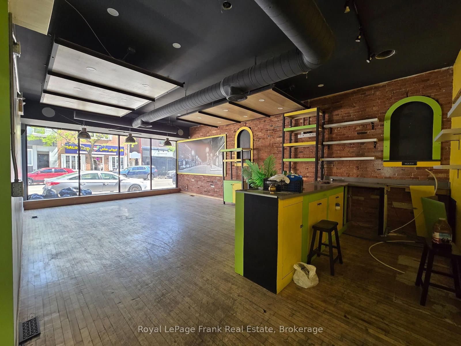 37 E King Street E - Image 2