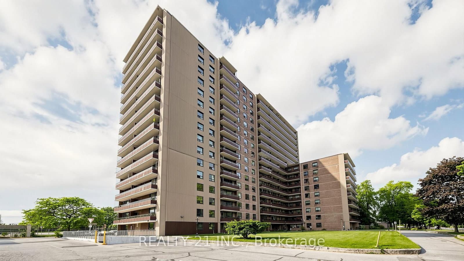 180 Markham Road, Unit 819 - Image 1