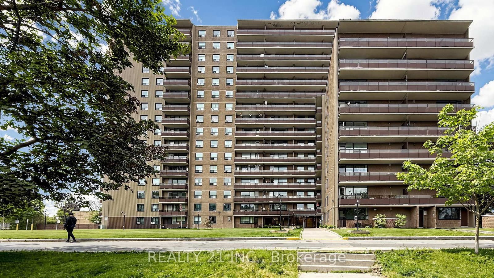 180 Markham Road, Unit 819 - Image 3