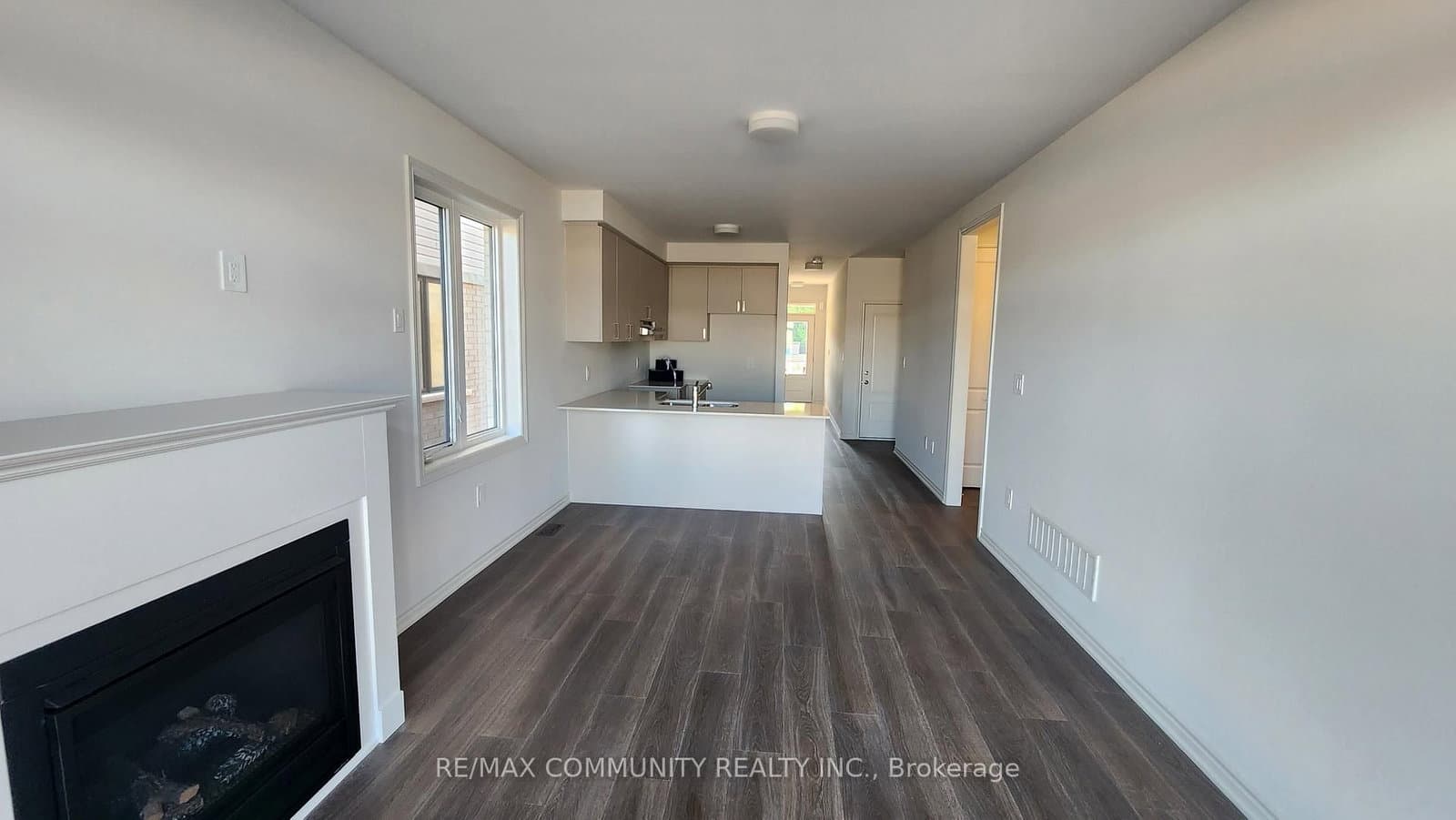 58 Donald Cameron Crescent, Unit A - Image 3