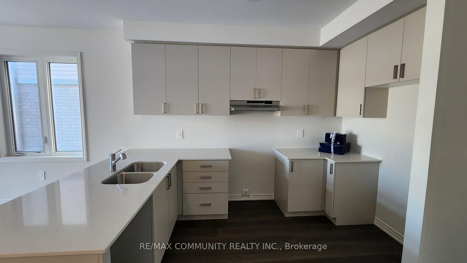 58 Donald Cameron Crescent, Unit A - Image 5