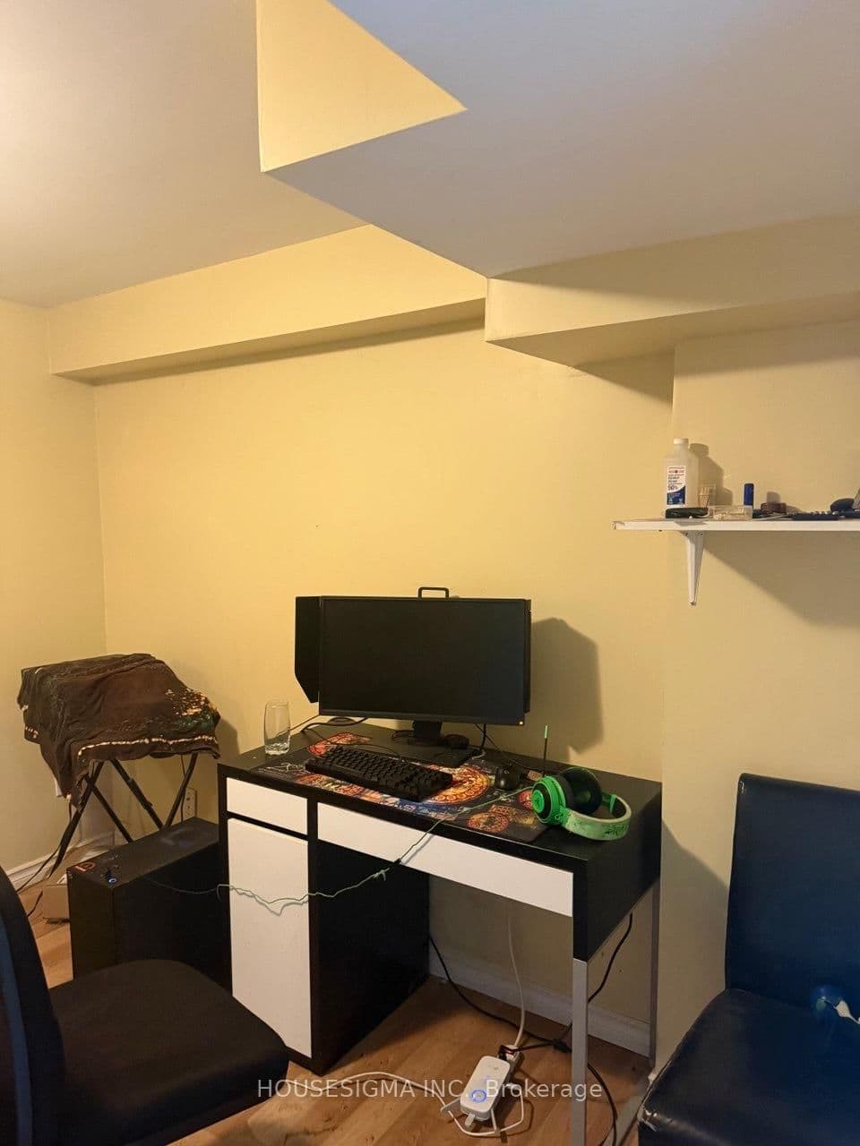 19 Granard Boulevard, Unit Basement - Image 2