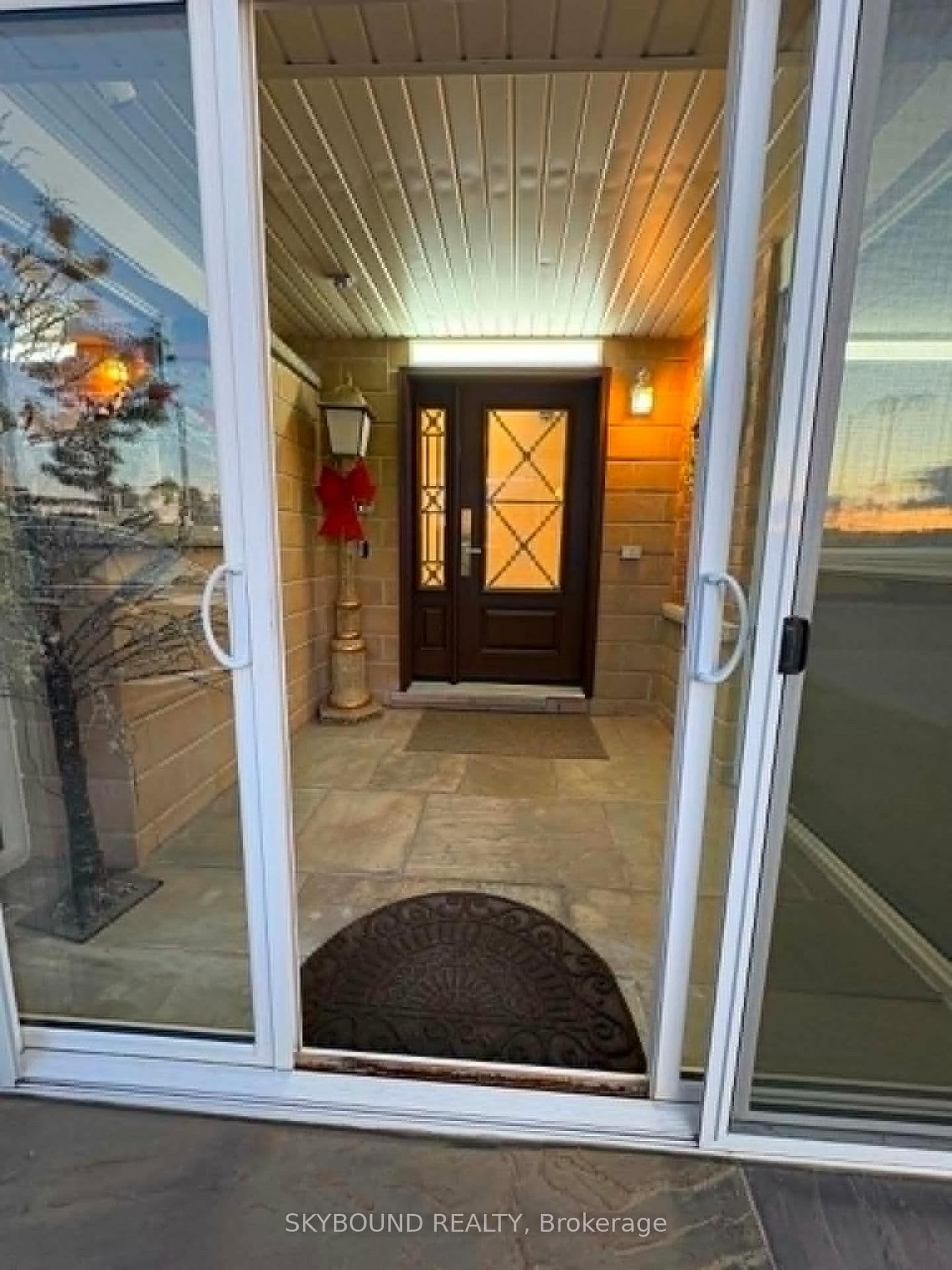 77 Cleanside Road - Image 2