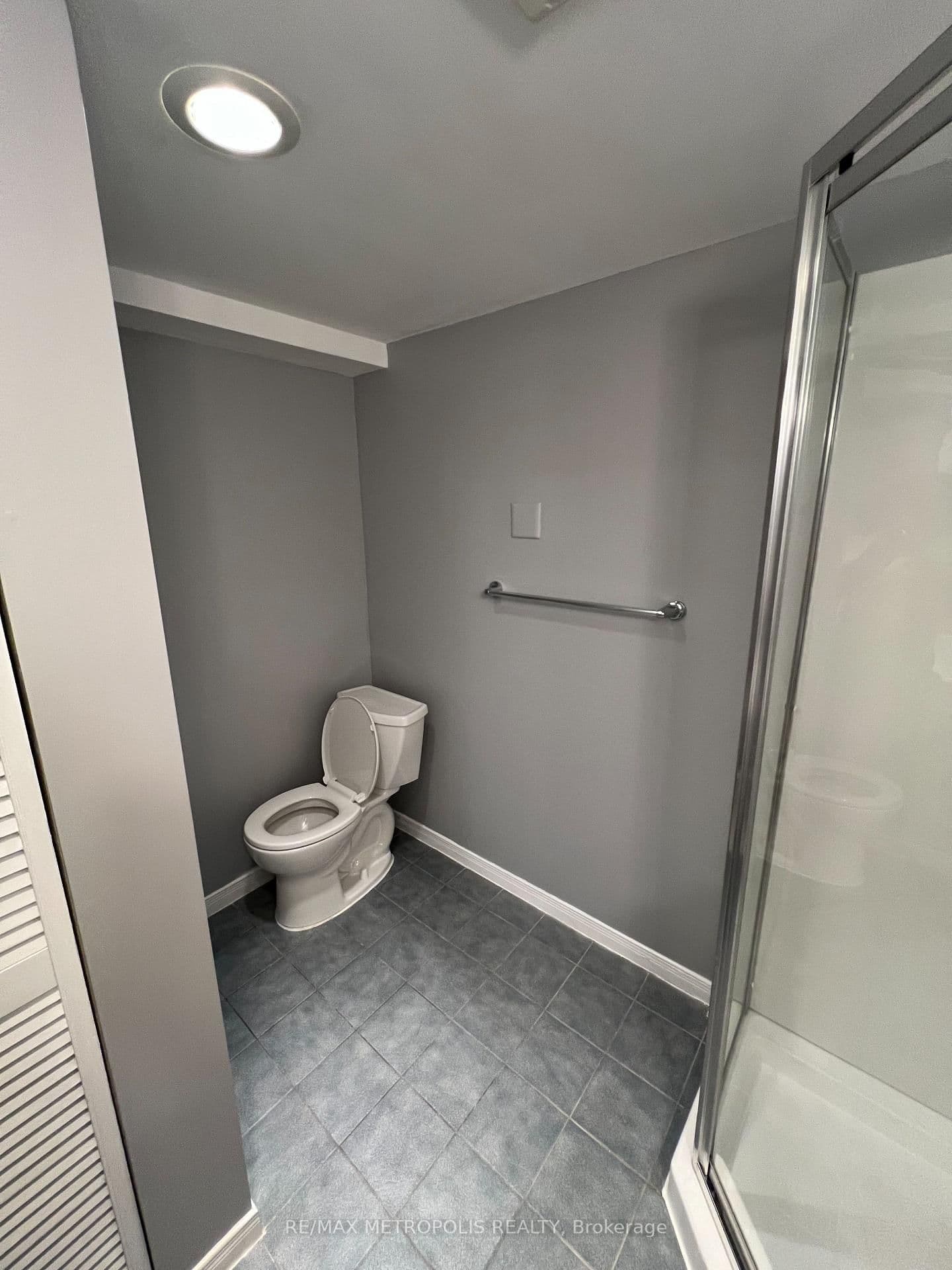 1101 King Street, Unit BSMT - Image 4