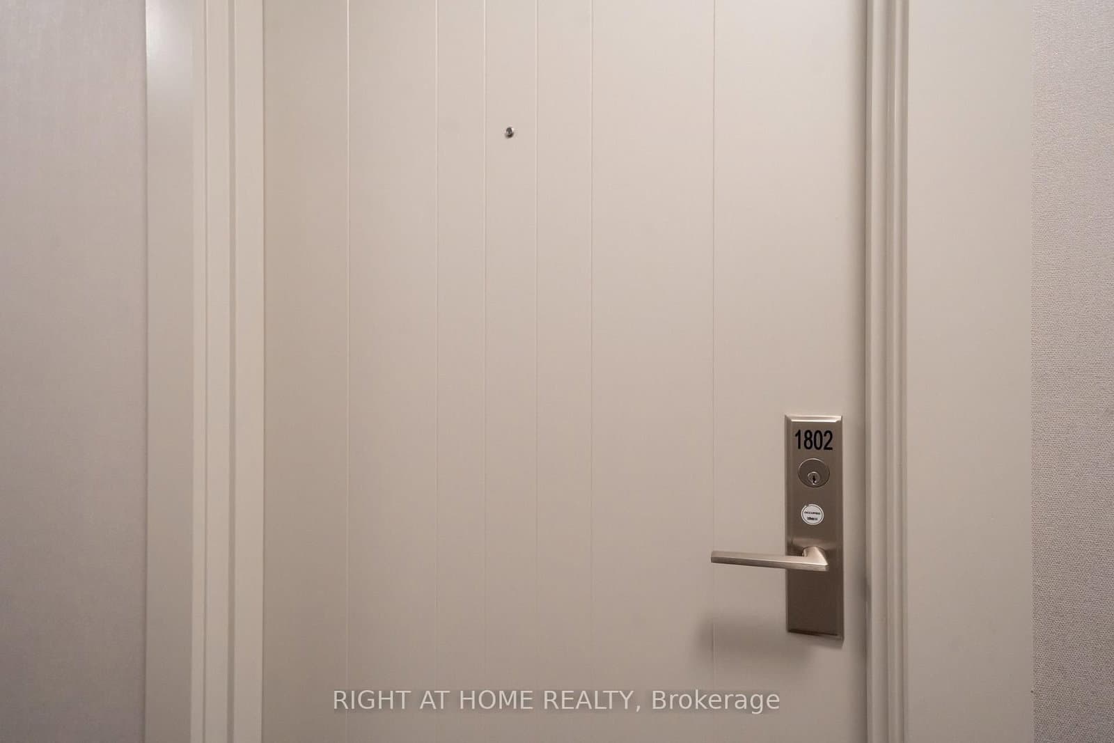 2550 Simcoe Street N, Unit 1802 - Image 2