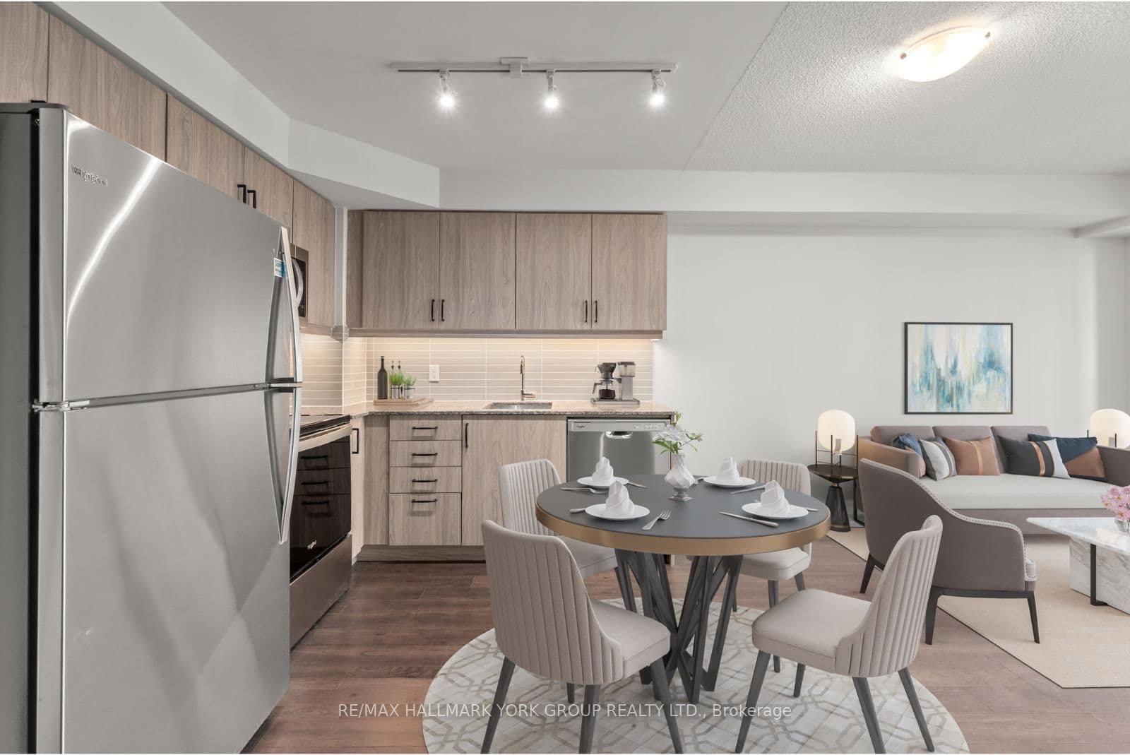 20 Meadowglen Place, Unit 903 - Image 2