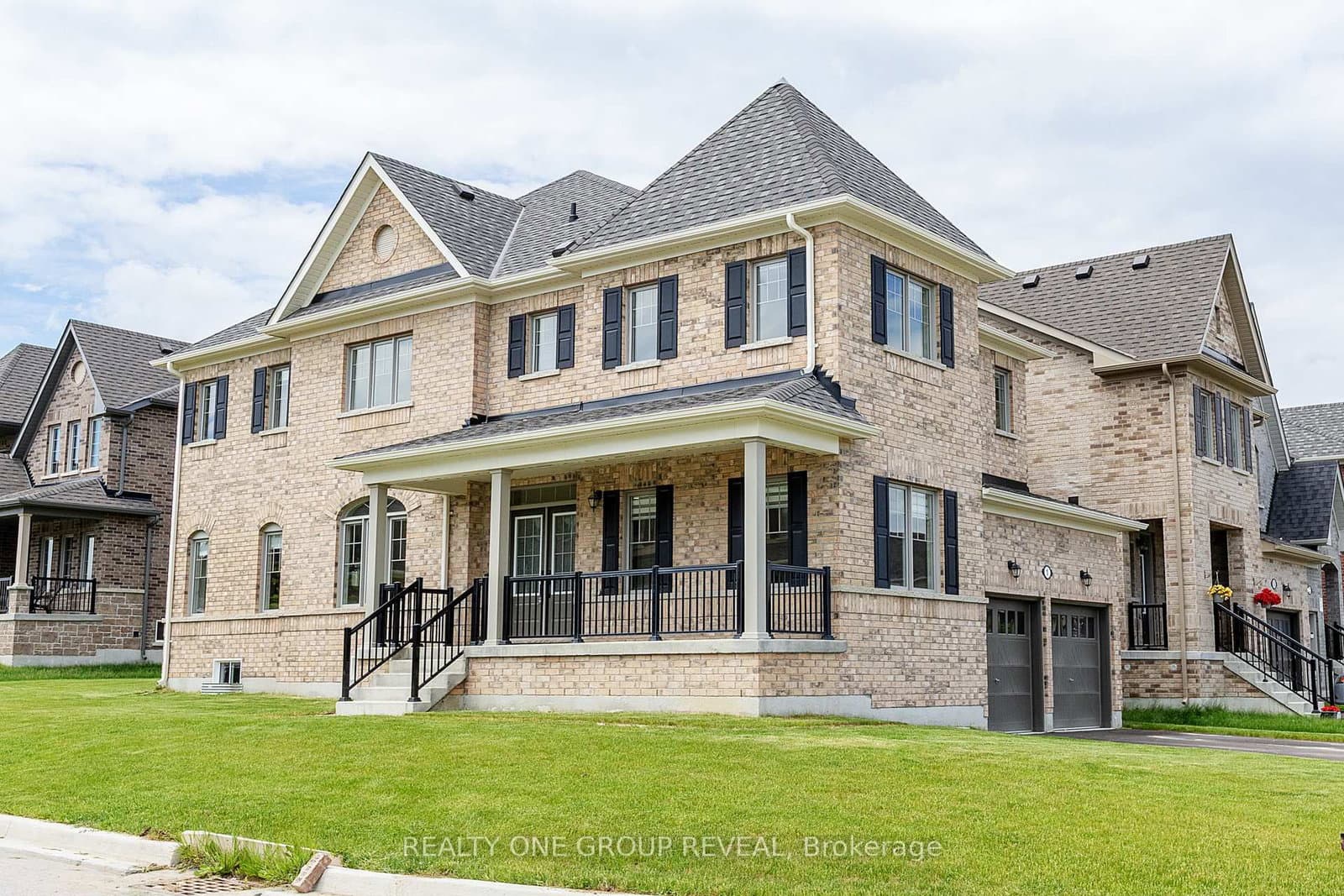 1 North Garden Boulevard - Image 1