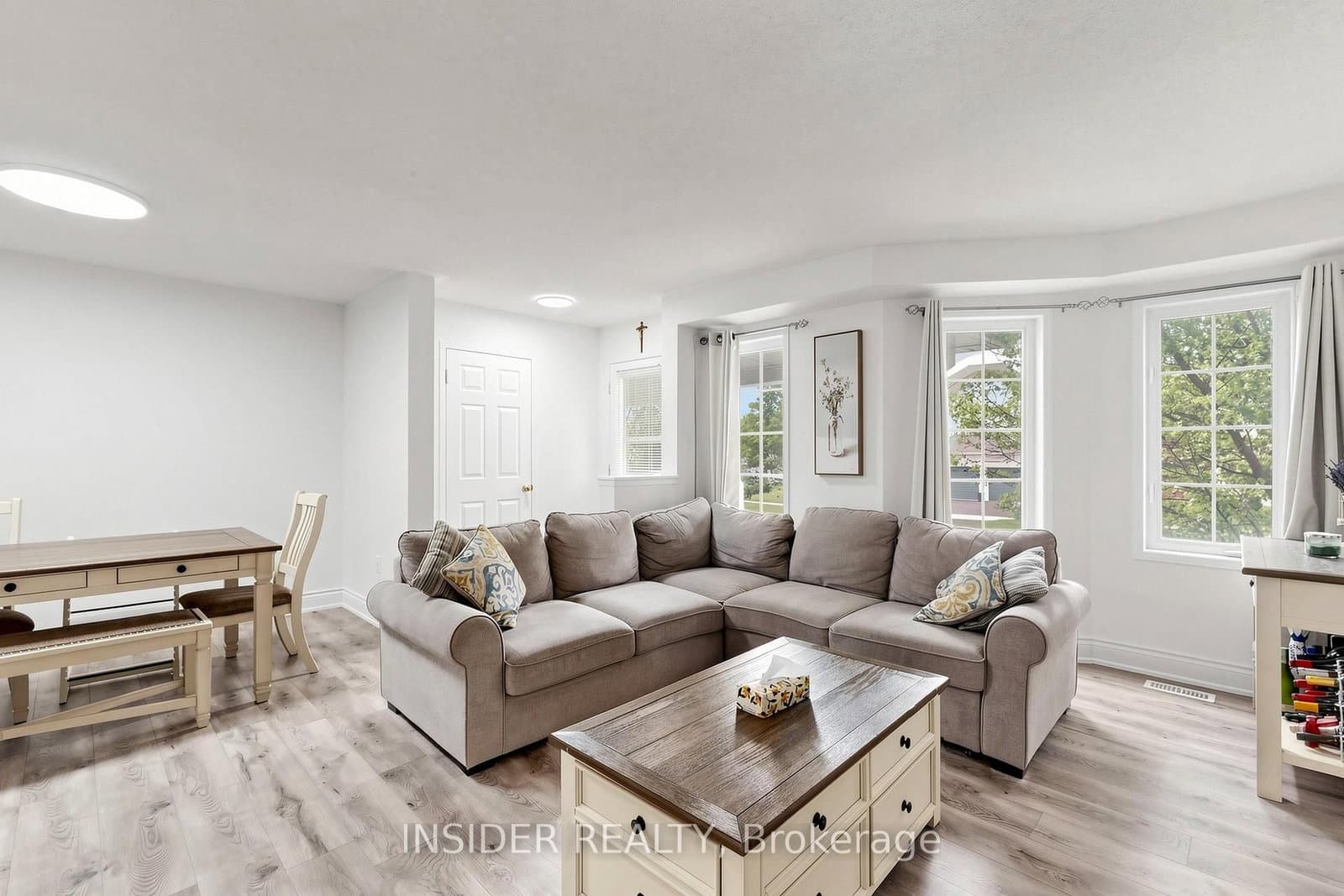7 Croxall Boulevard - Image 3