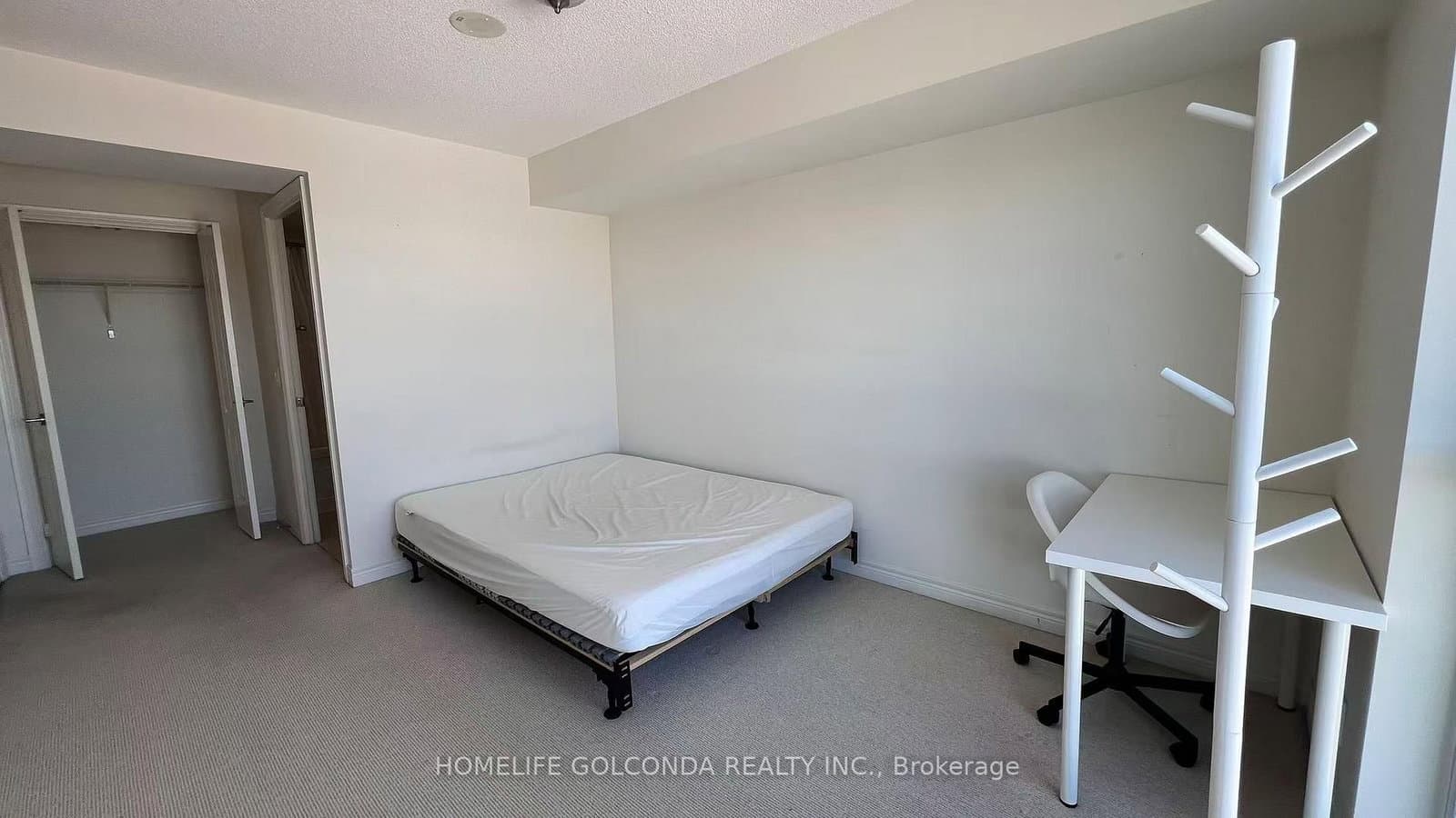 (MASTER ROOM )7 TOWN CENTRE Crescent, Unit 3002 - Image 3