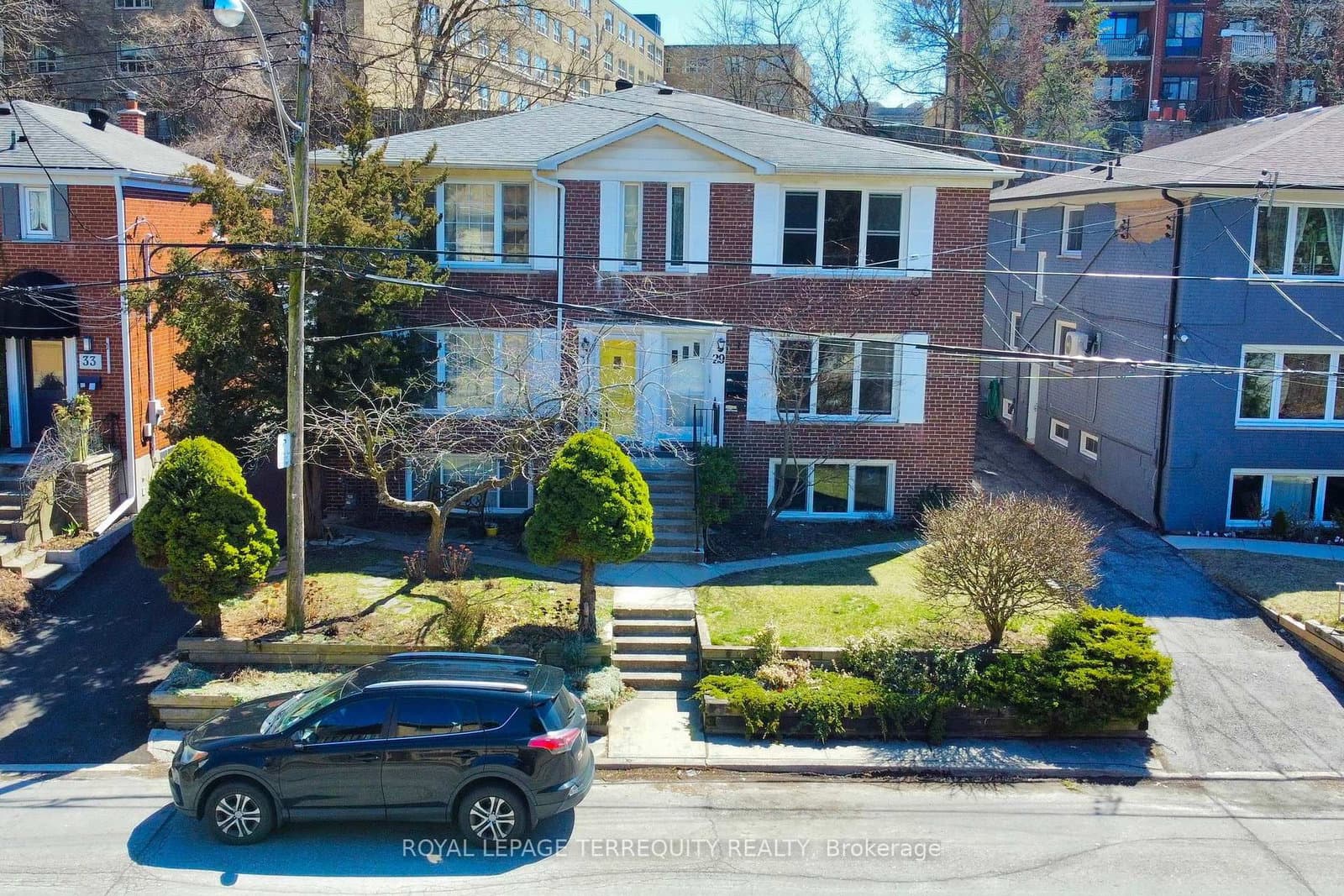 29 Love Crescent - Image 1