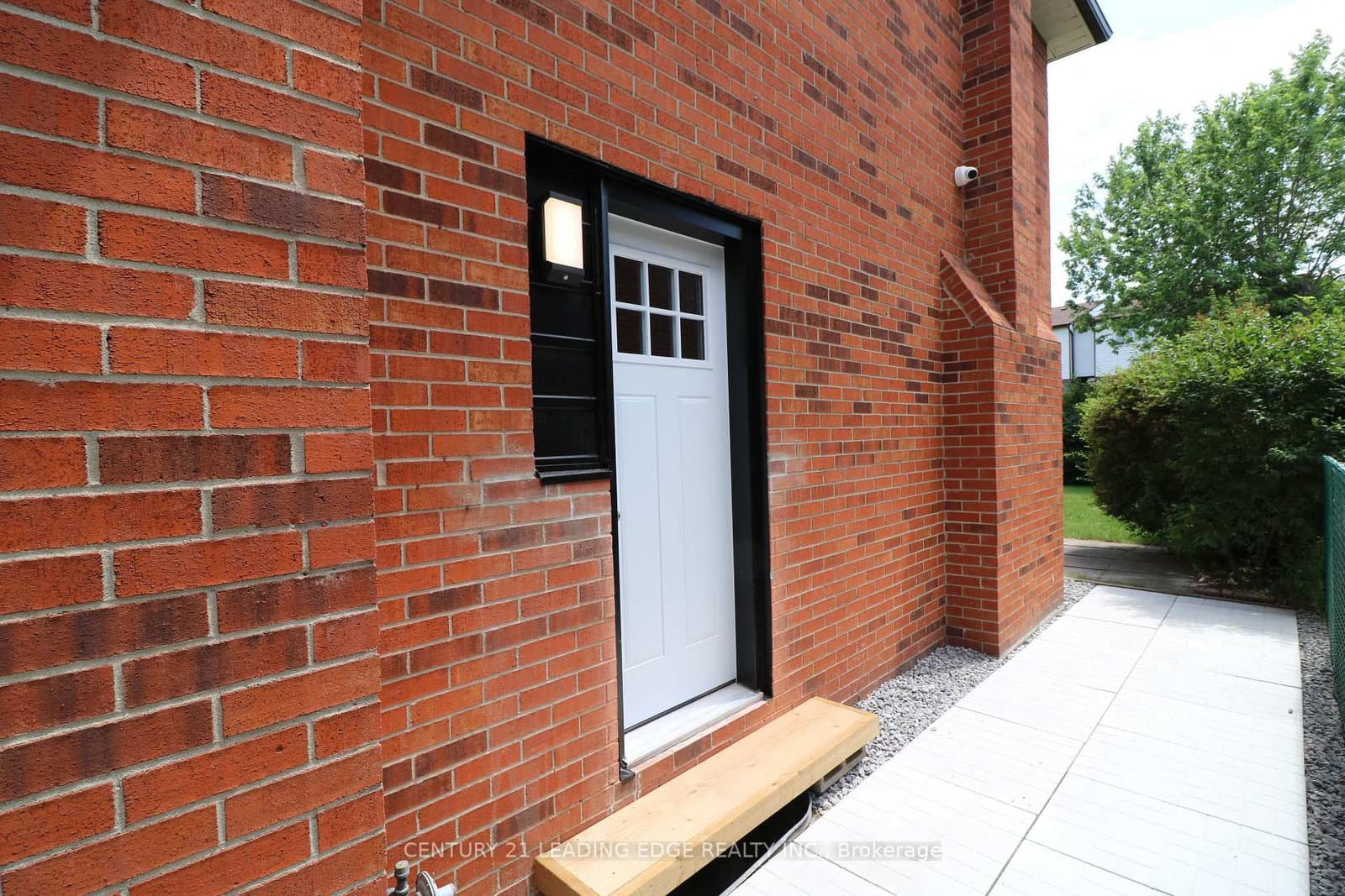 263 Ingleton Boulevard, Unit BSMT - Image 3