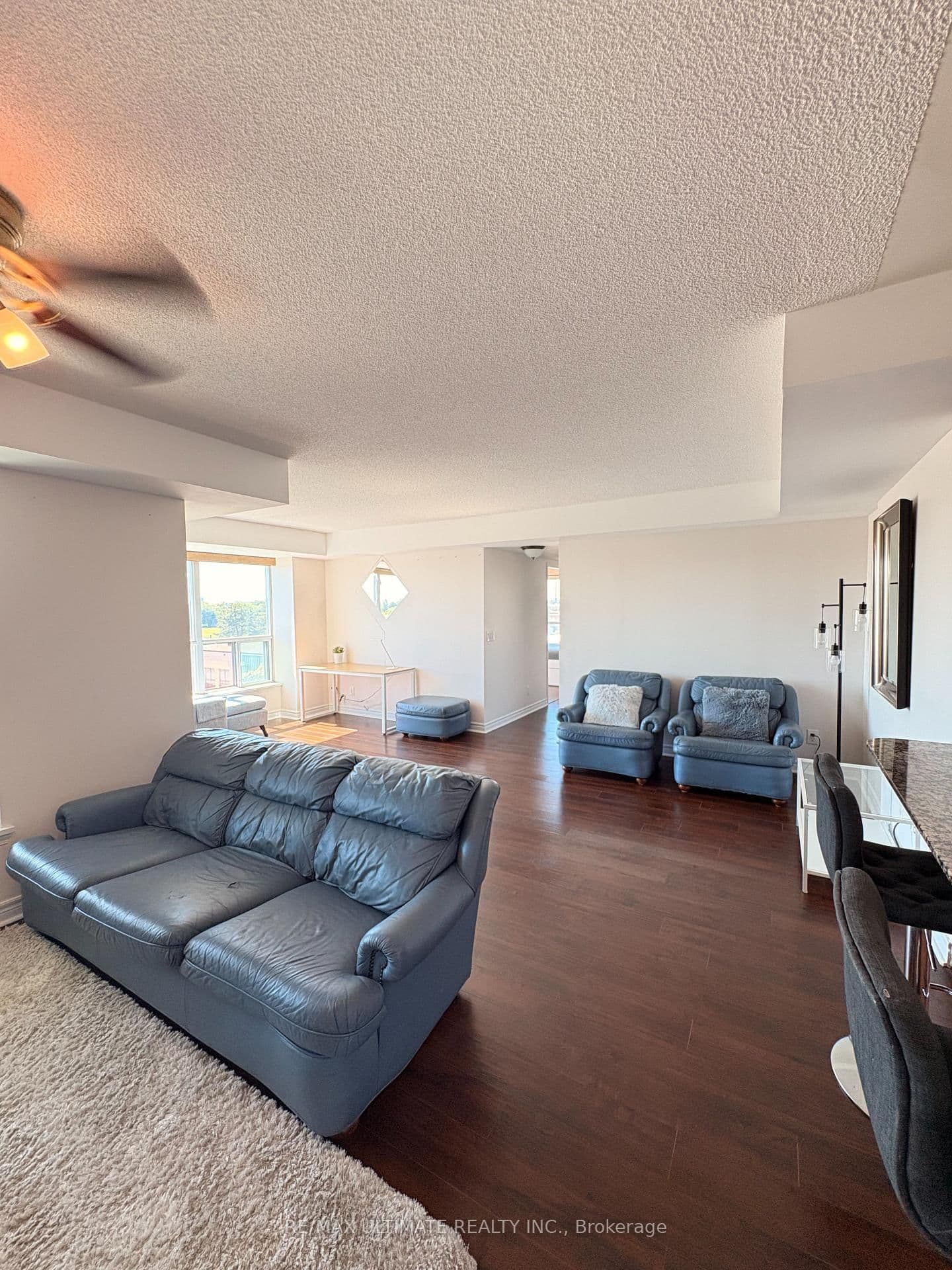 60 Fairfax Crescent, Unit 425 - Image 6