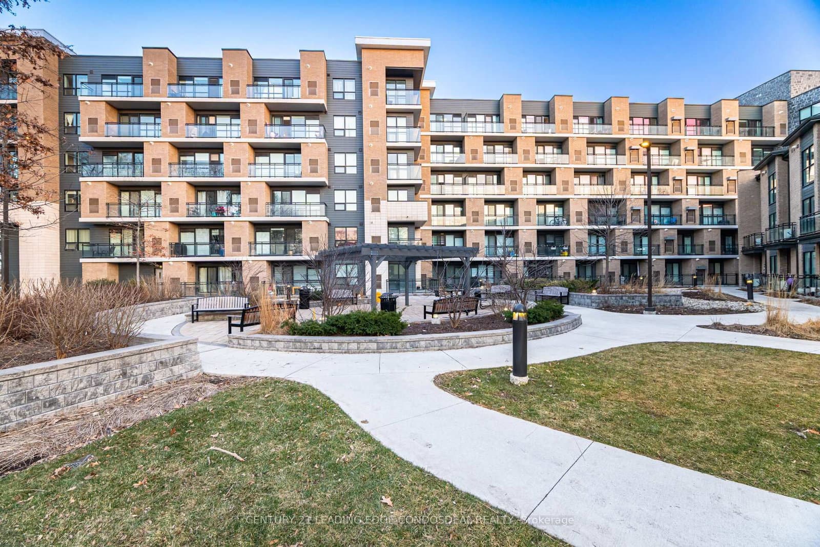 1 Falaise Road, Unit 424