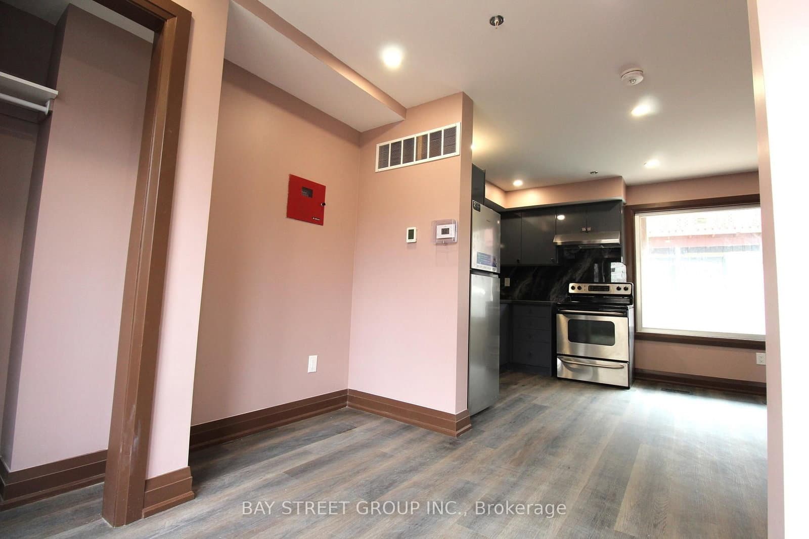 108 Chatham Avenue - Image 1